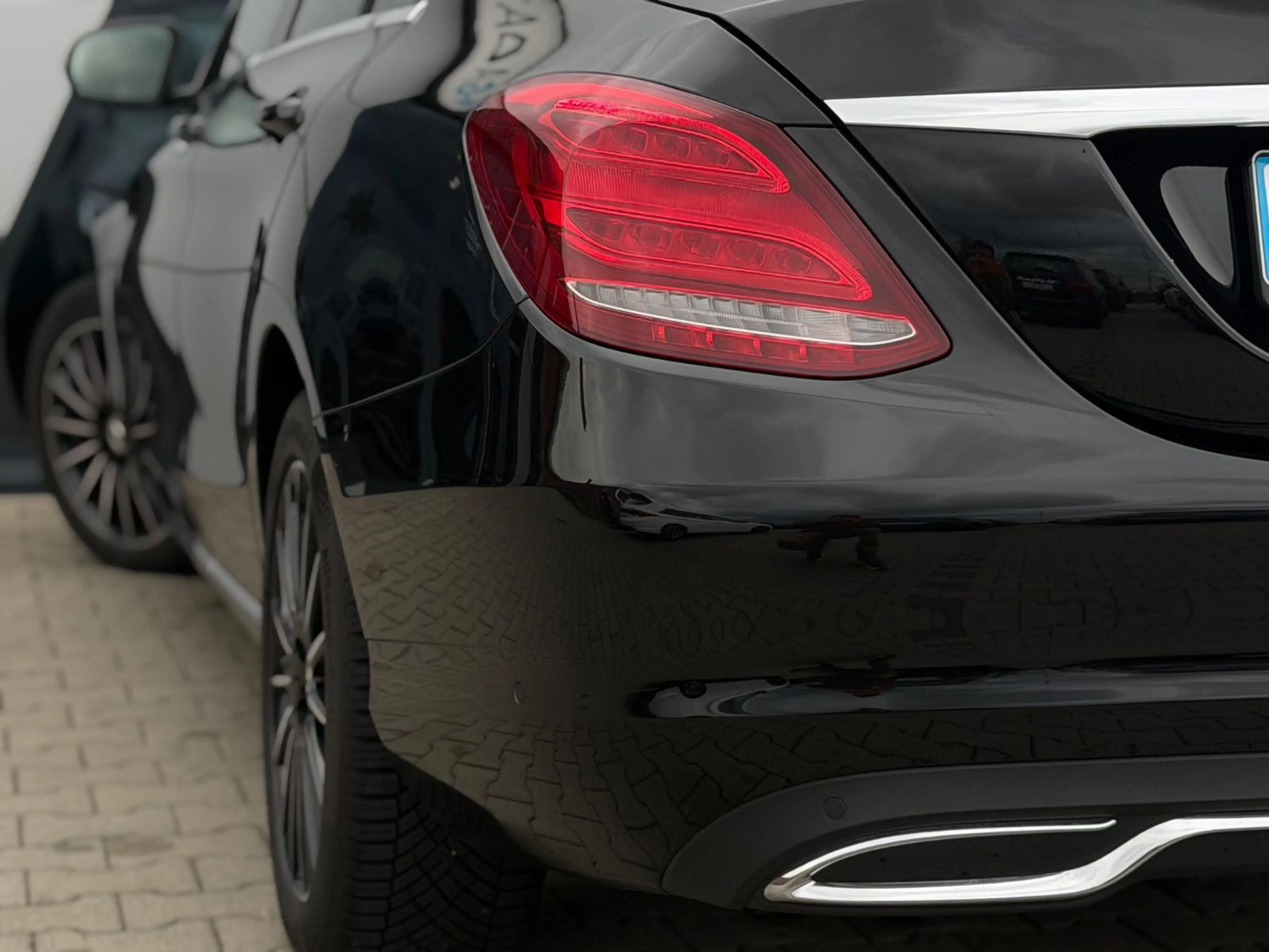 Mercedes-Benz C 200 d Limousine BlueTec Schiebedach LED AHK — photo 9