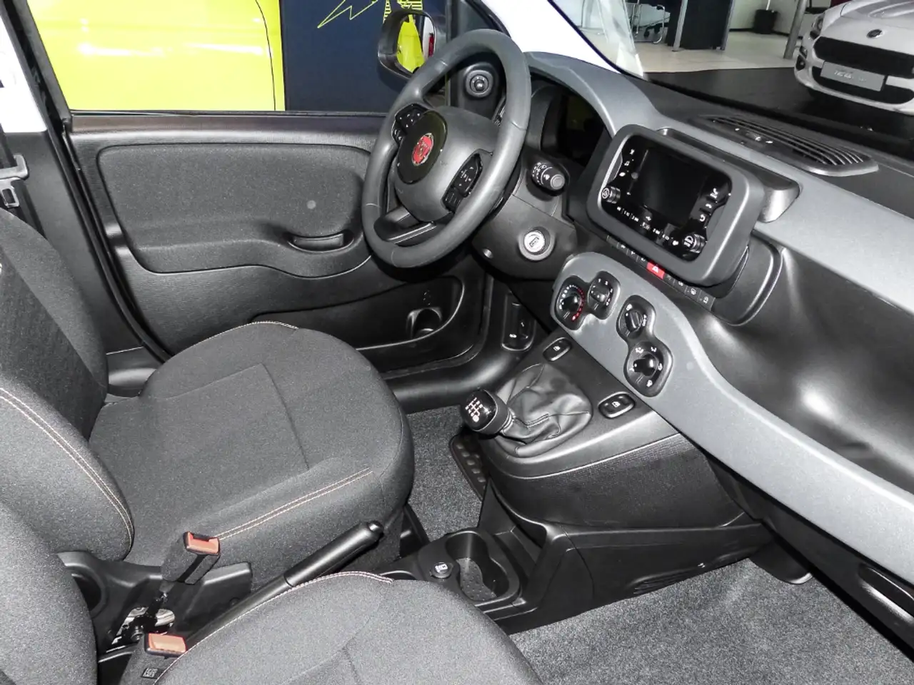 Fiat Panda Mild Hybrid City Paket Cinema Schwarz 3
