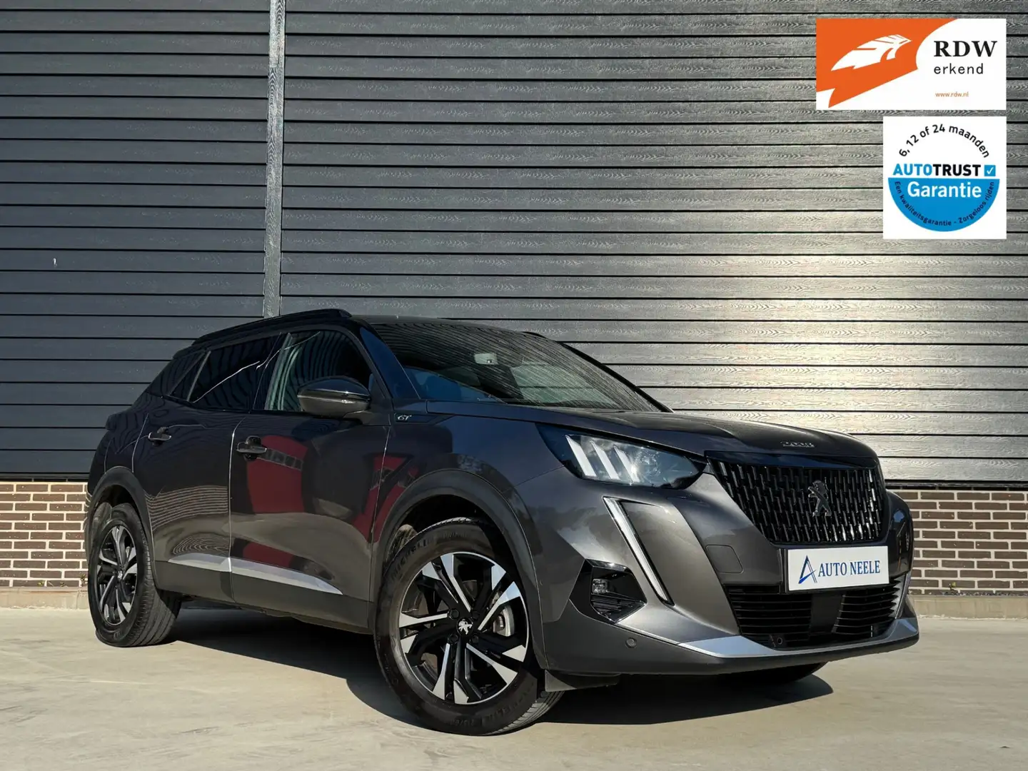 Peugeot 2008 1.2 130 pk GT Blindspot, Camera, Onderh.historie Grijs - 1