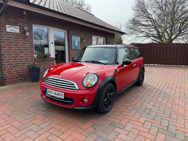 MINI Cooper D Clubman Navi, Parkh., AHK!!!