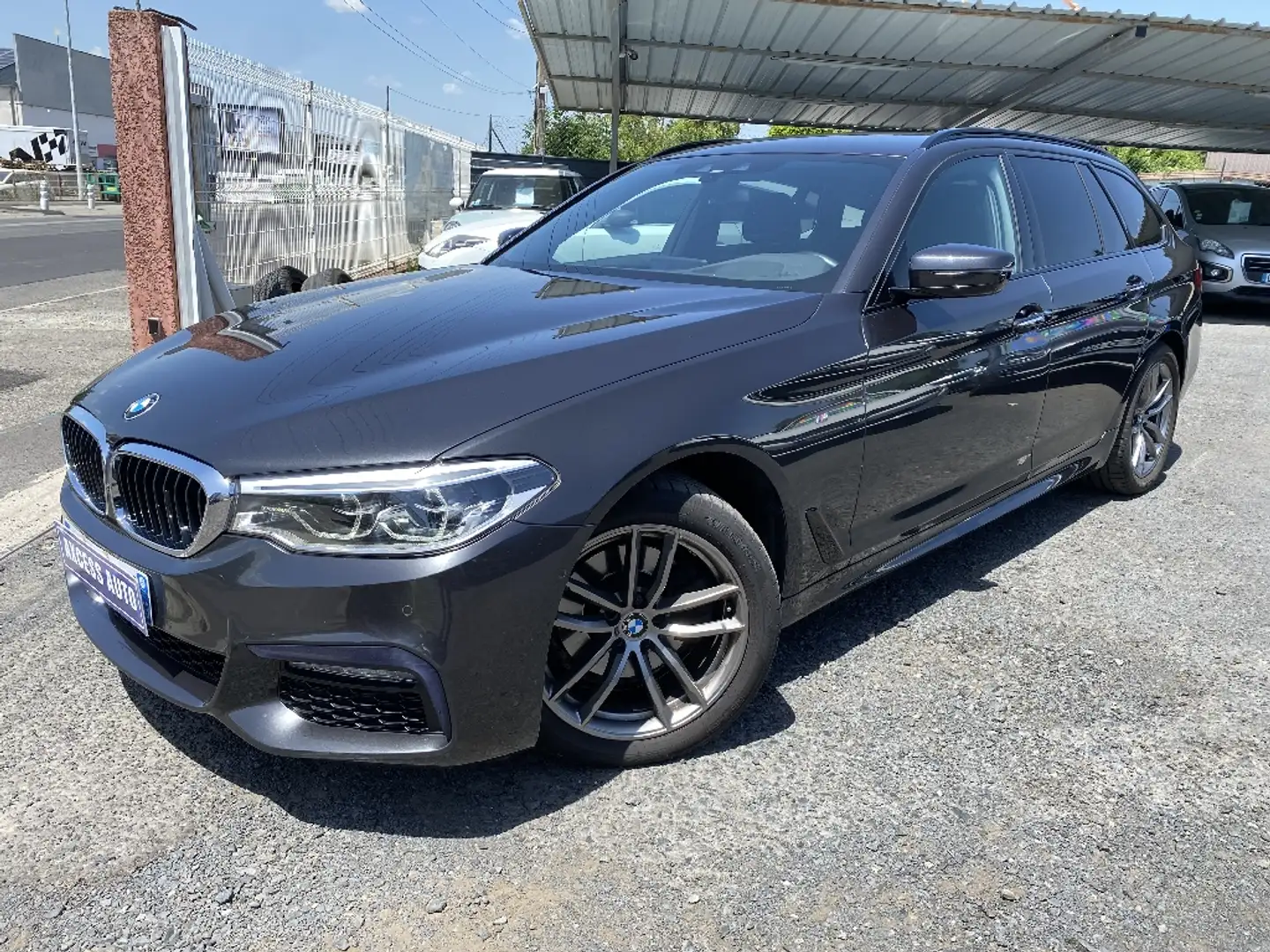 BMW 520 520d xDrive 190 ch BVA8 M Sport - 1