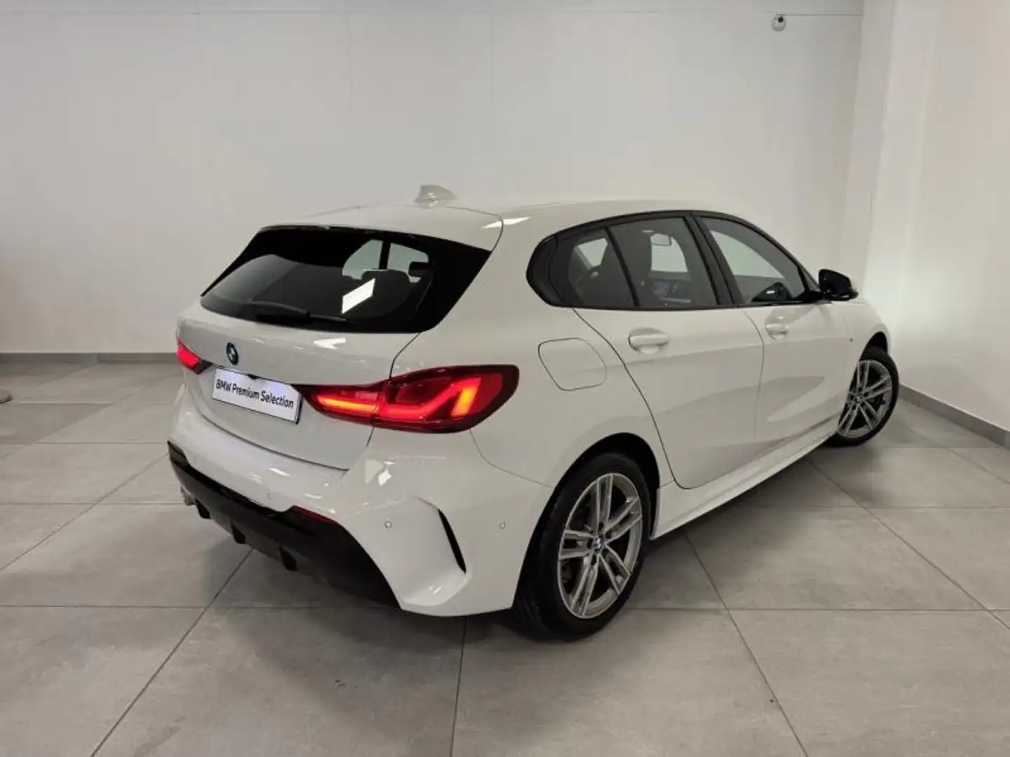 BMW 116 116dA 116ch Edition M Design DKG7 Blanc - 2