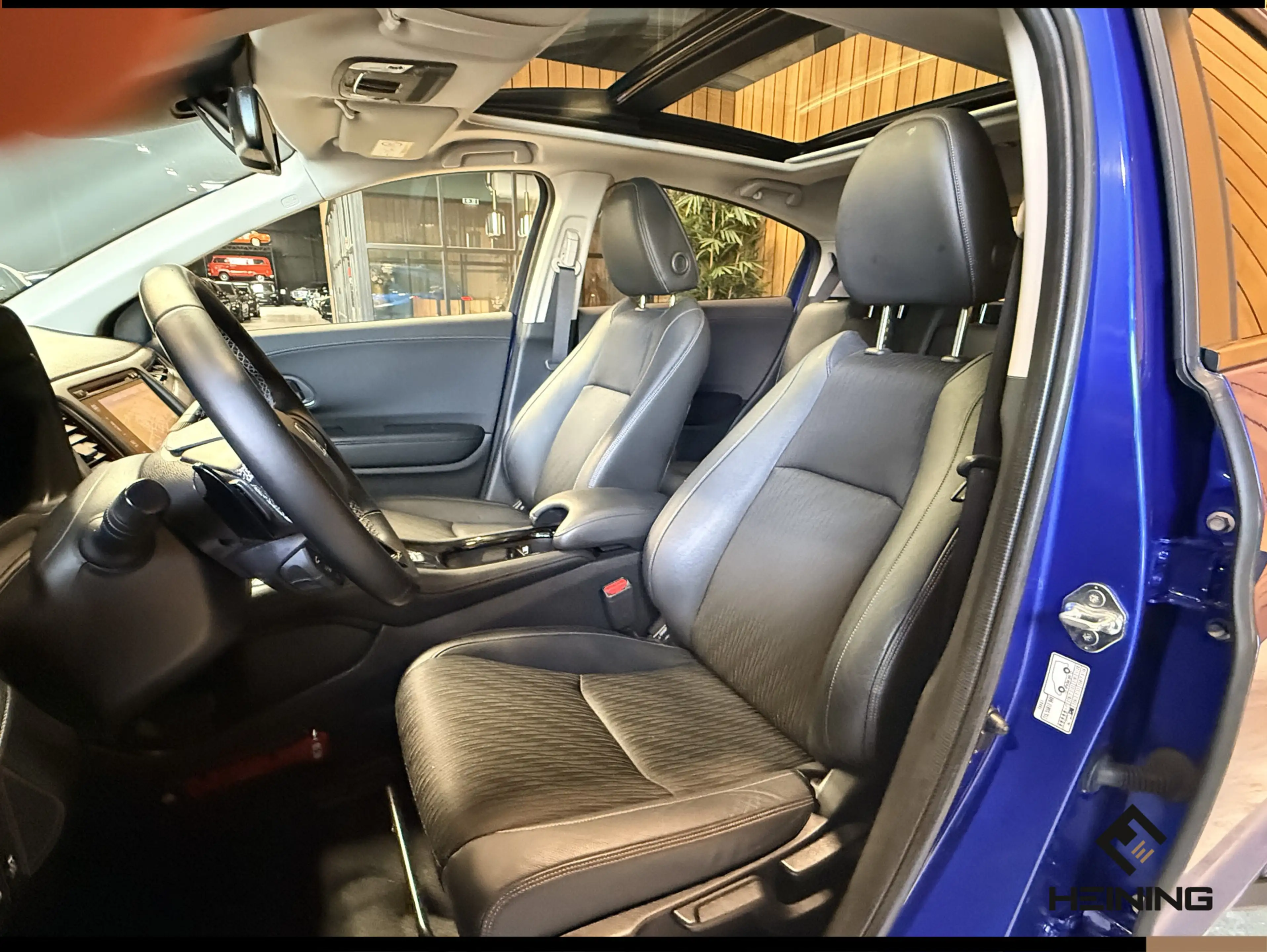 Honda HR-V 1.5 i-VTEC Executive. Automaat. Pano. Camera. Nav. — photo 15