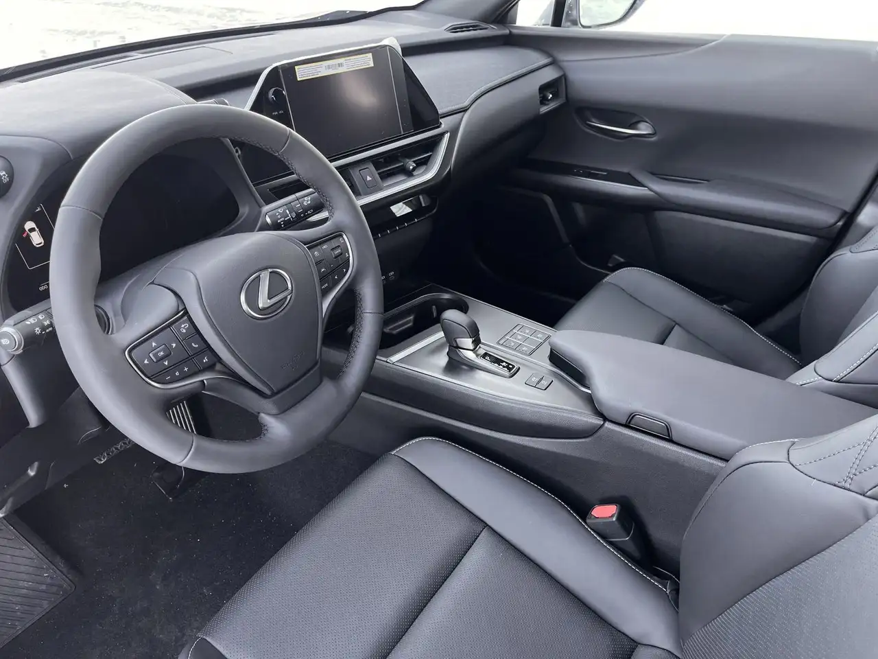 Lexus UX снимка Lexus UX