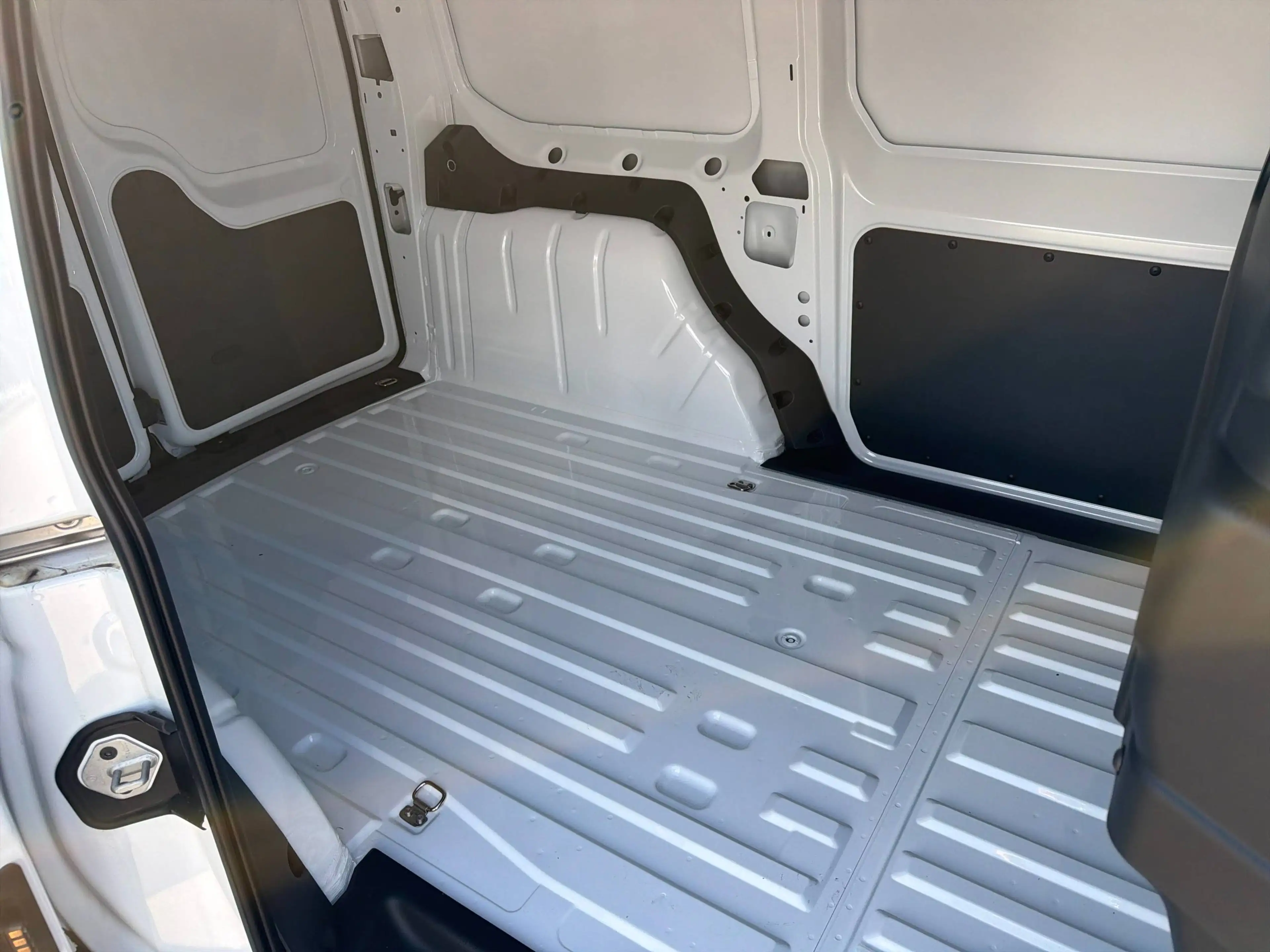 Ford Transit Connect Trend L2 Kasten Grand — photo 11