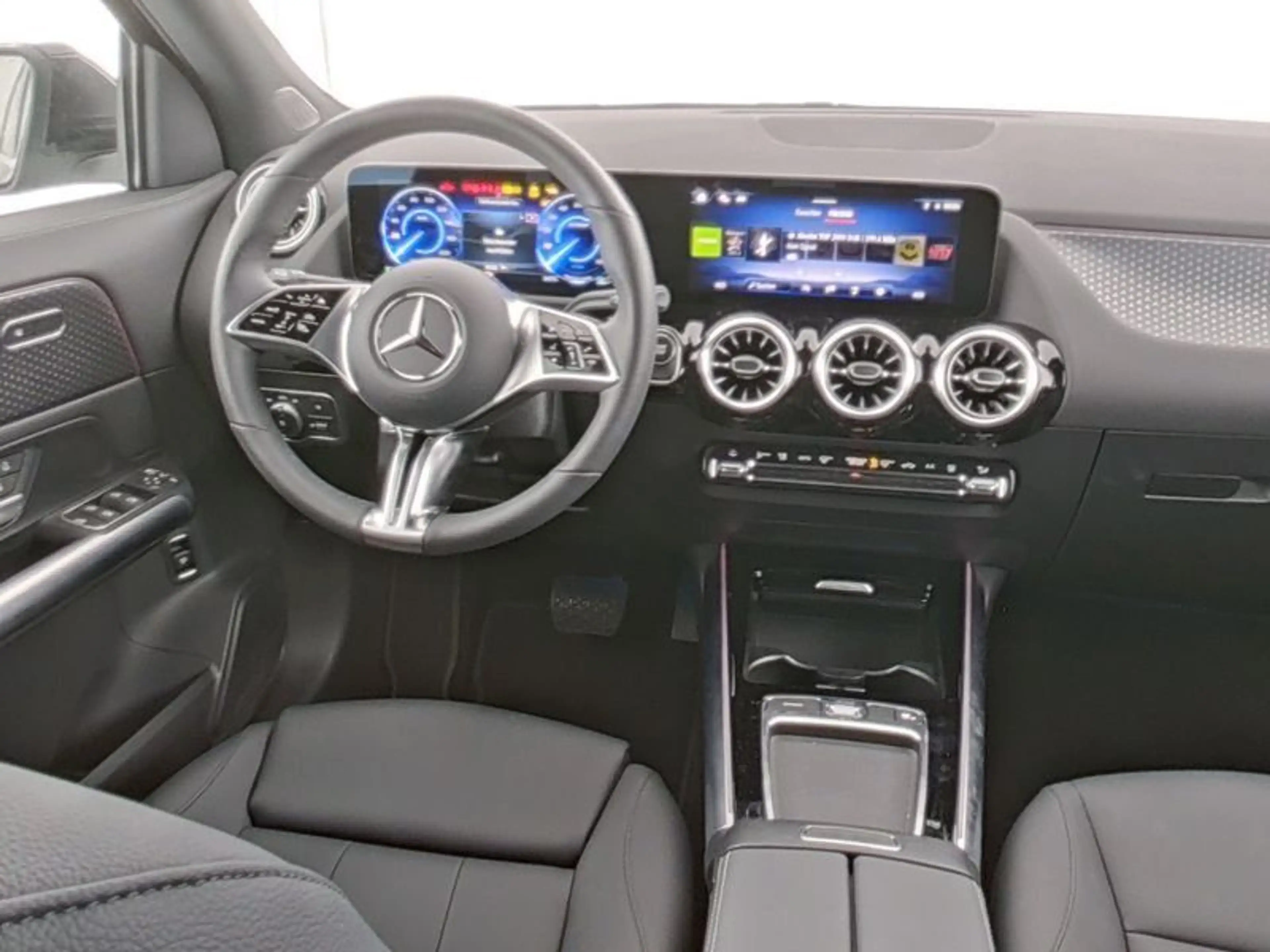 Mercedes-Benz EQA 250+ PROGRESSIVE ADVANCED 360° WINTER WDGLAS — photo 8