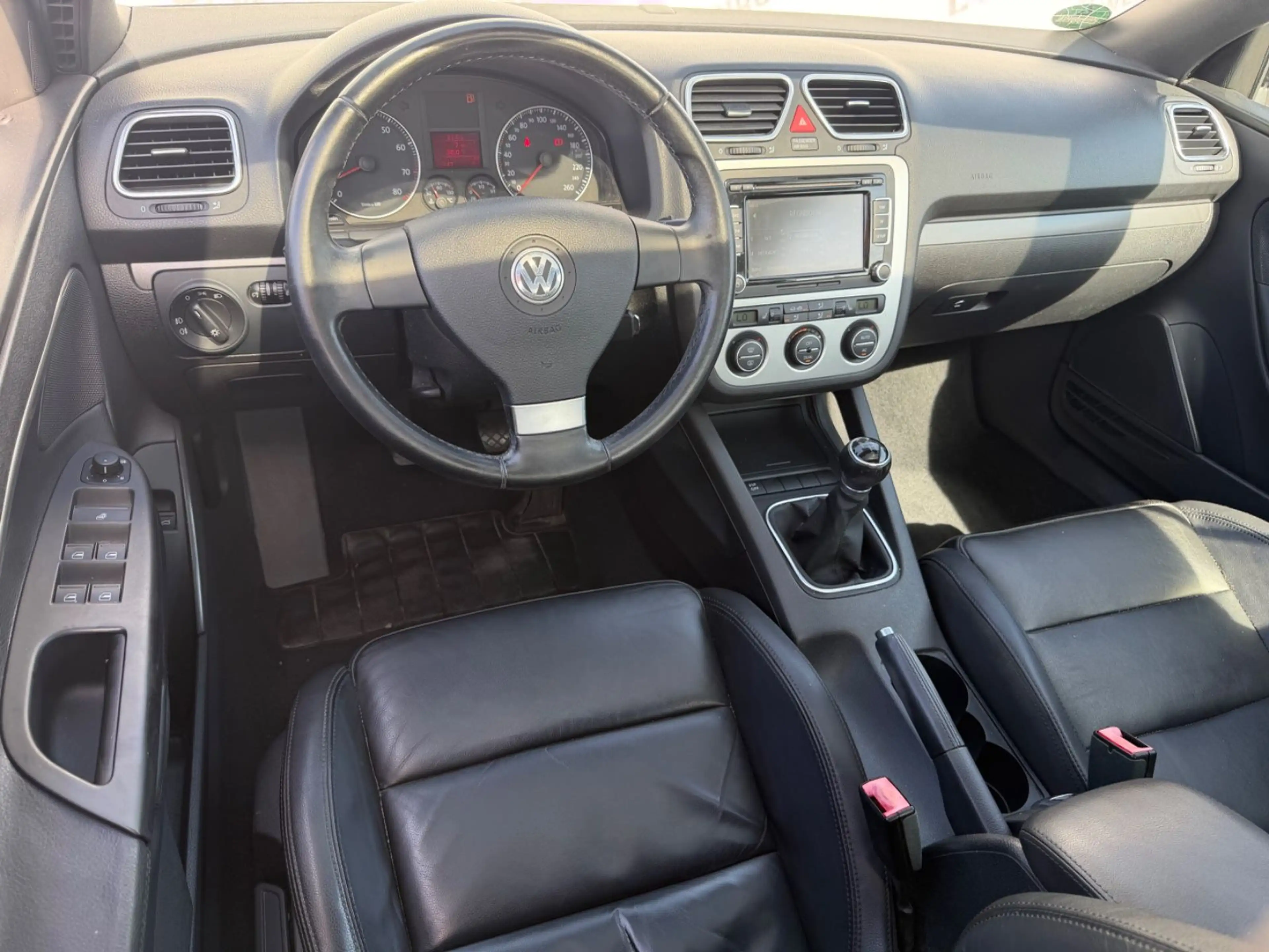 Volkswagen Eos 1.4 TSI *45.000 KM*LEDER*KLIMA*SHZ*PANO*PDC — photo 10
