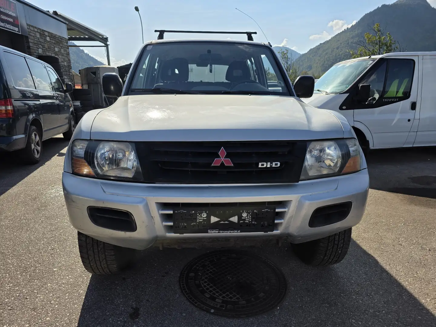 Mitsubishi Pajero Wagon GLS 3,2 DI-D TD Aut. - 1
