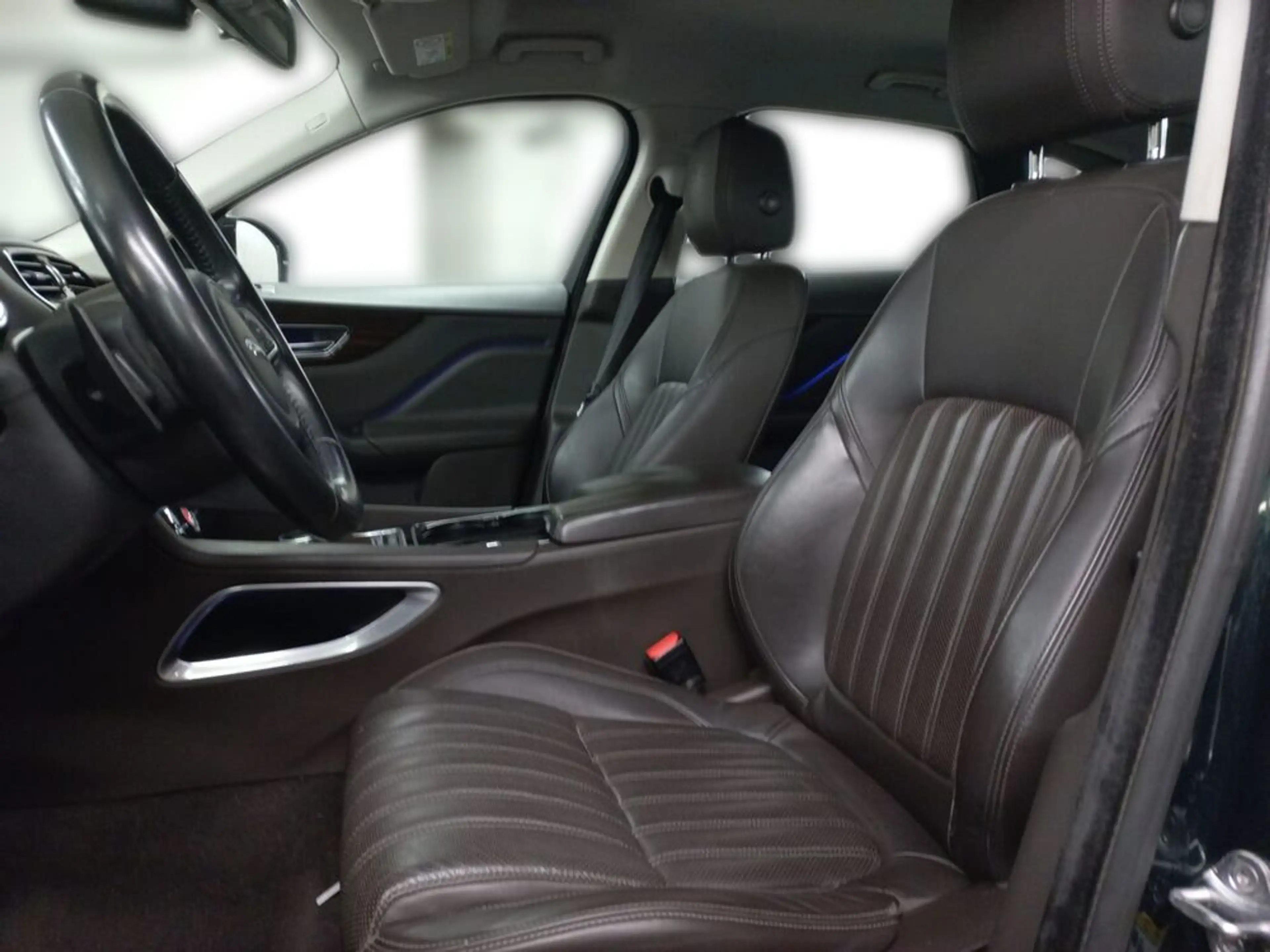 Jaguar F-Pace Portfolio AWD*SOFORT VERFÜGBAR* — photo 11
