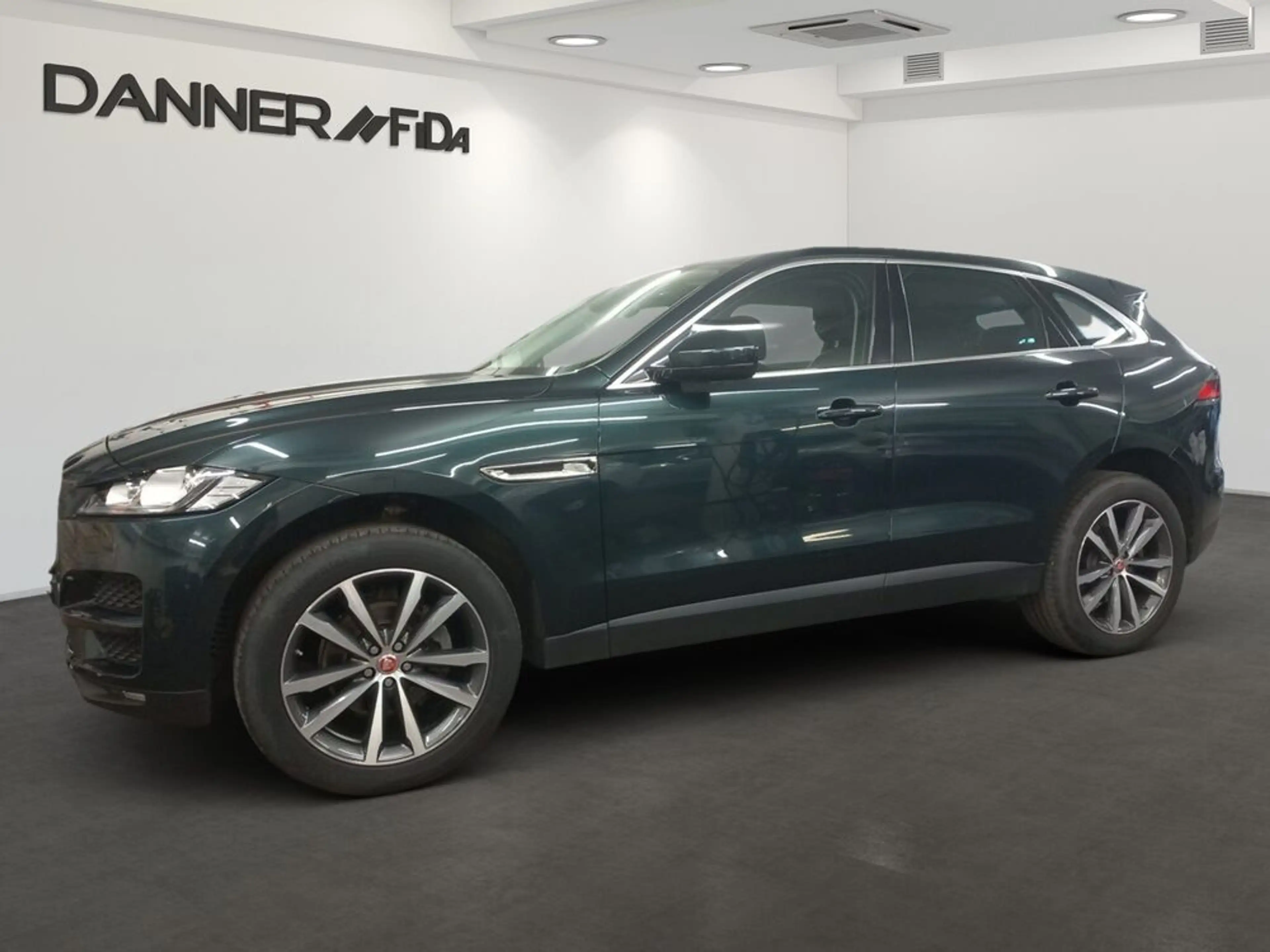 Jaguar F-Pace Portfolio AWD*SOFORT VERFÜGBAR* — photo 4