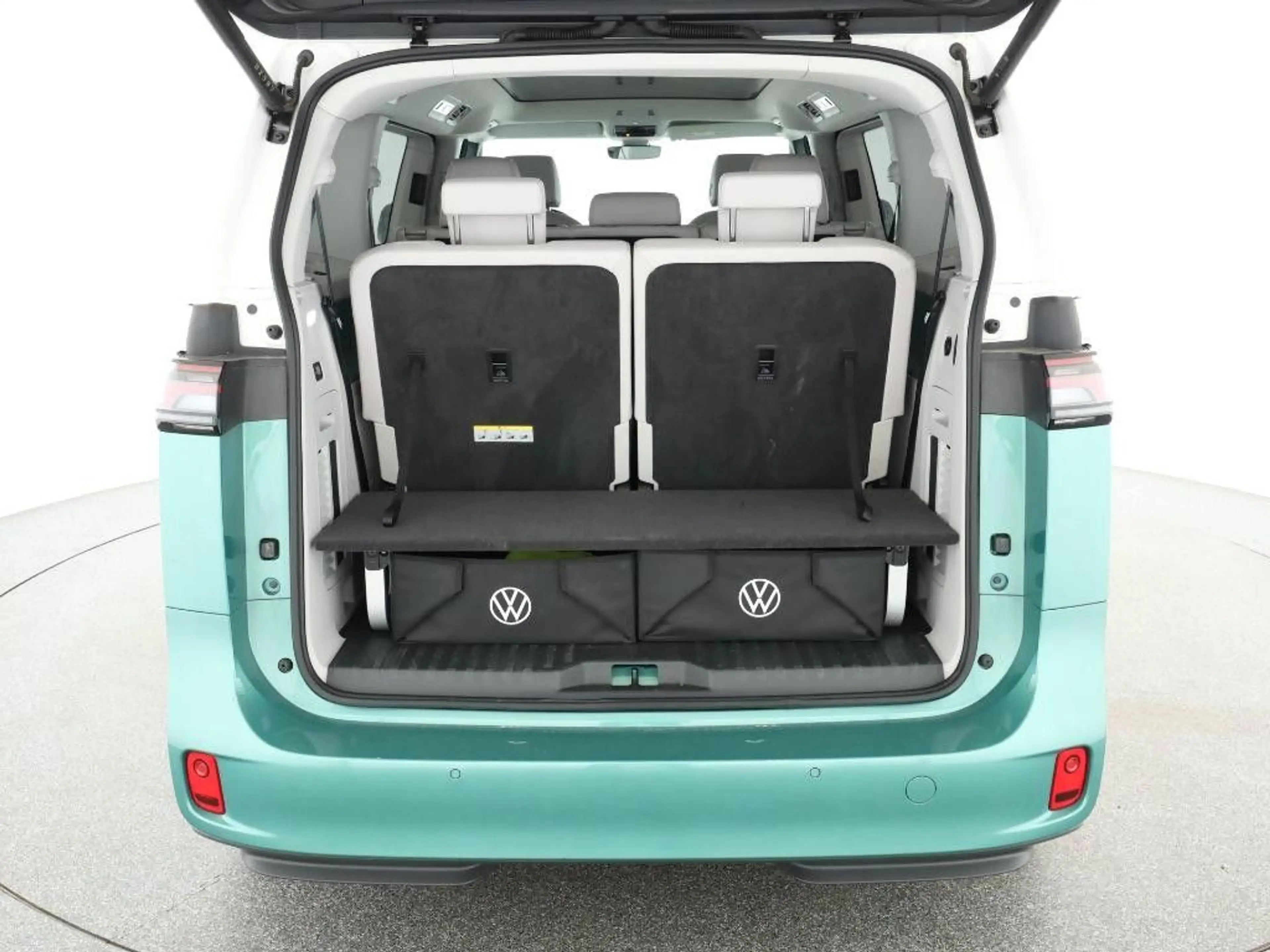 Volkswagen ID. Buzz Bus 210 kW LR Pro PANO ACC AHK HuD H/K — photo 8