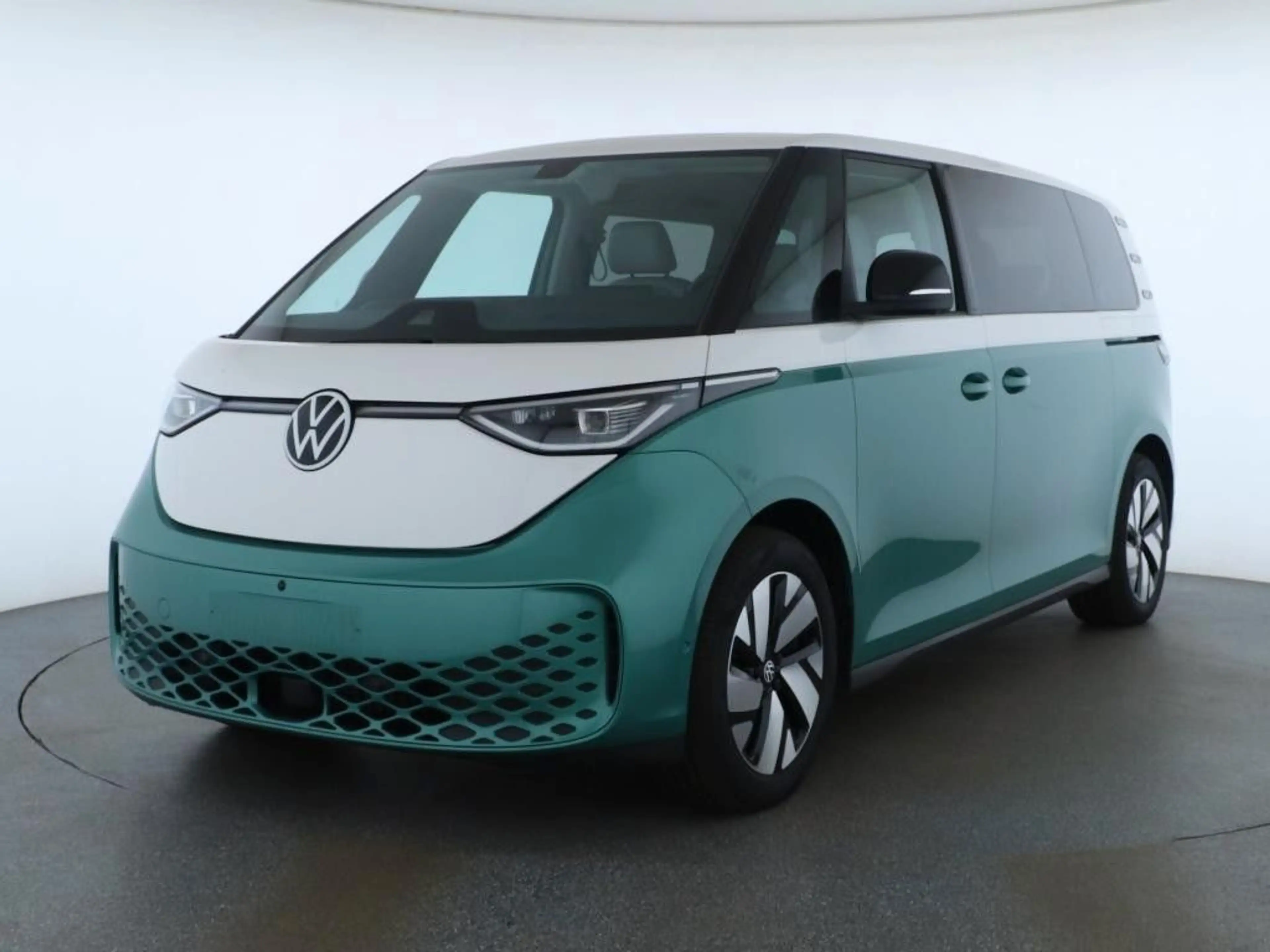 Volkswagen ID. Buzz Bus 210 kW LR Pro PANO ACC AHK HuD H/K — photo 2