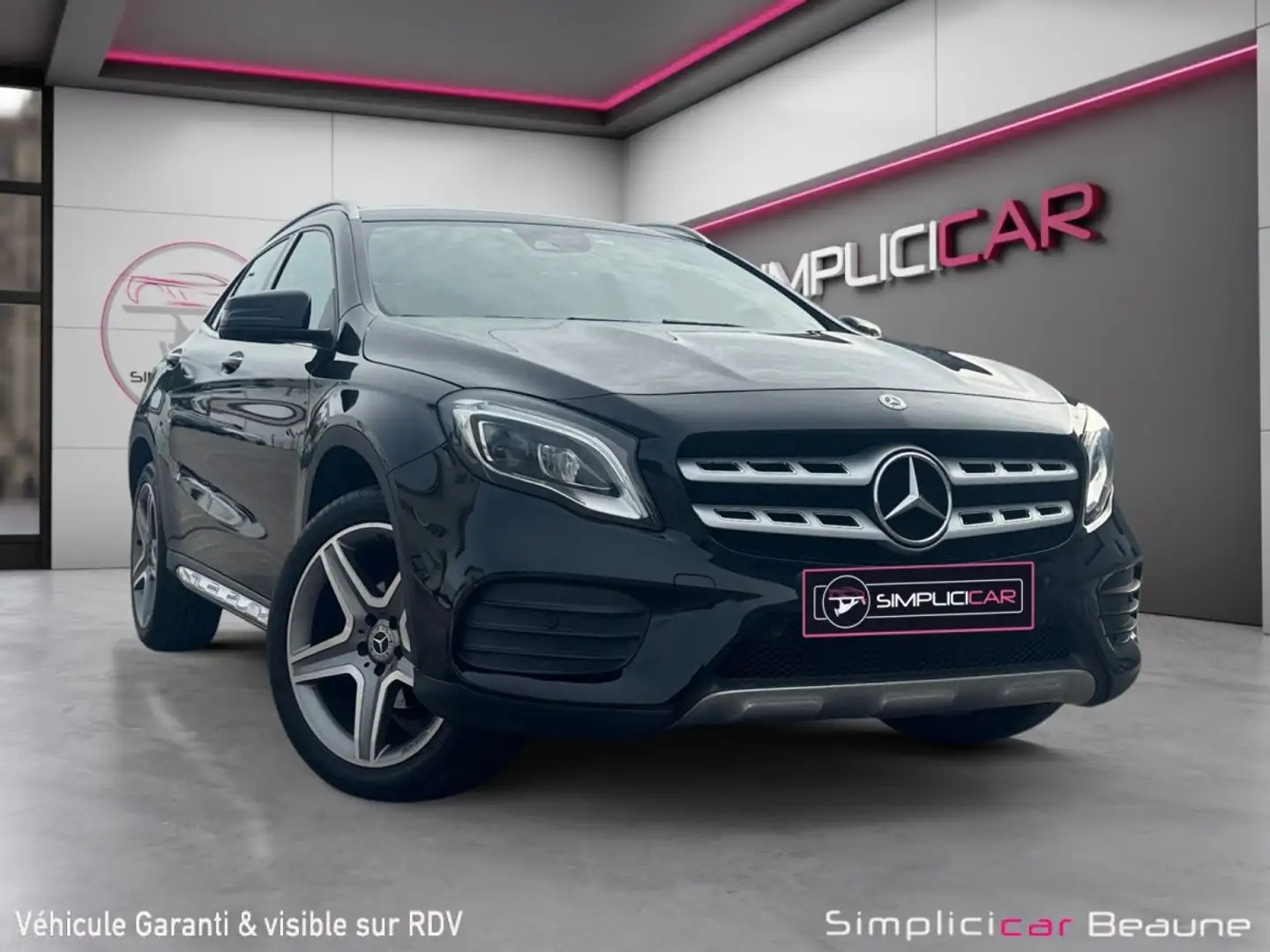 Mercedes-Benz GLA 200 200 7-G DCT Fascination Noir - 1