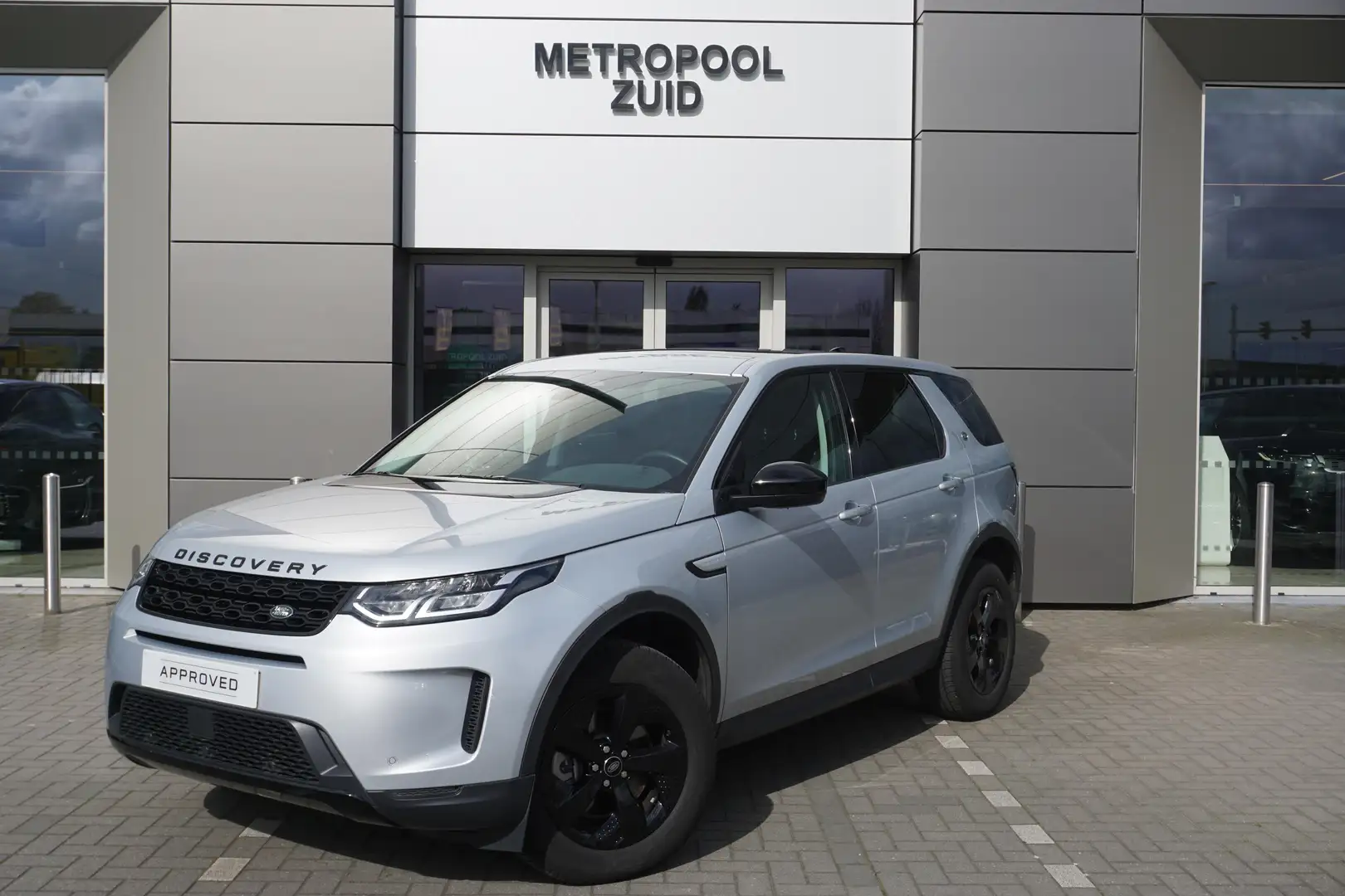 Land Rover Discovery Sport D165 7-zit Grau - 1
