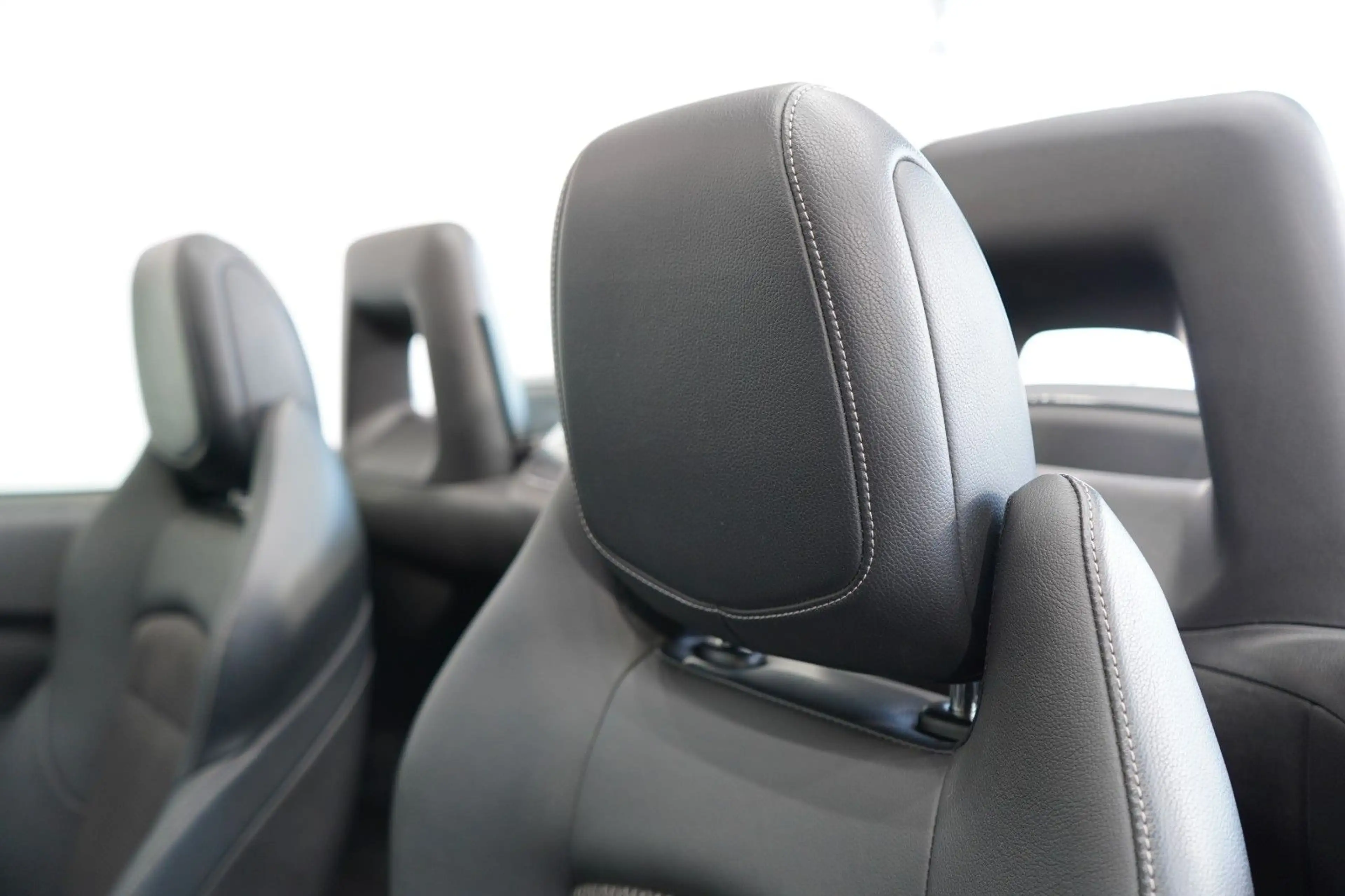 Nissan 370Z Roadster Pack*Keyless*Deutsch*Kamera*Navi* — photo 11