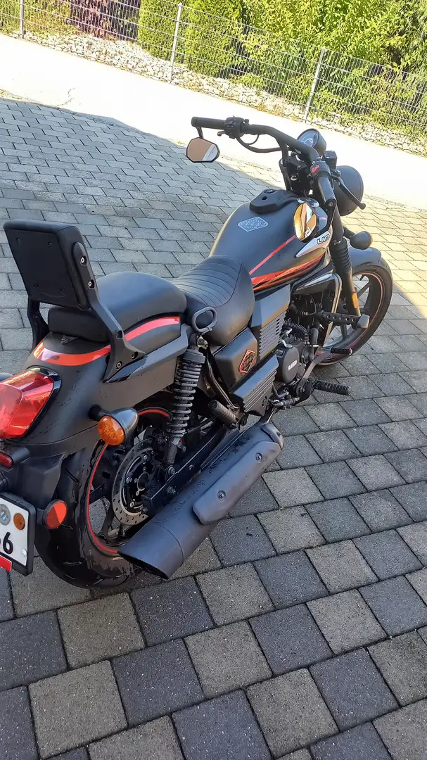 A.T.U UM Vegas Sport 125 Černá - 2