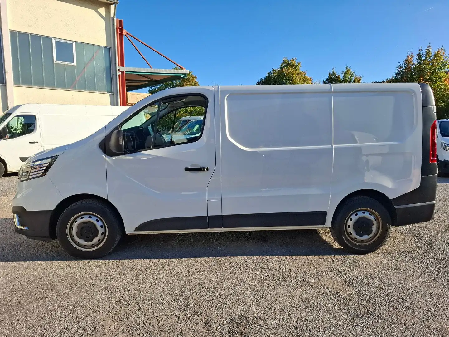 Renault Trafic Kasten*Automatik*Kamera*Navi-Tv*Klima* Weiß - 2