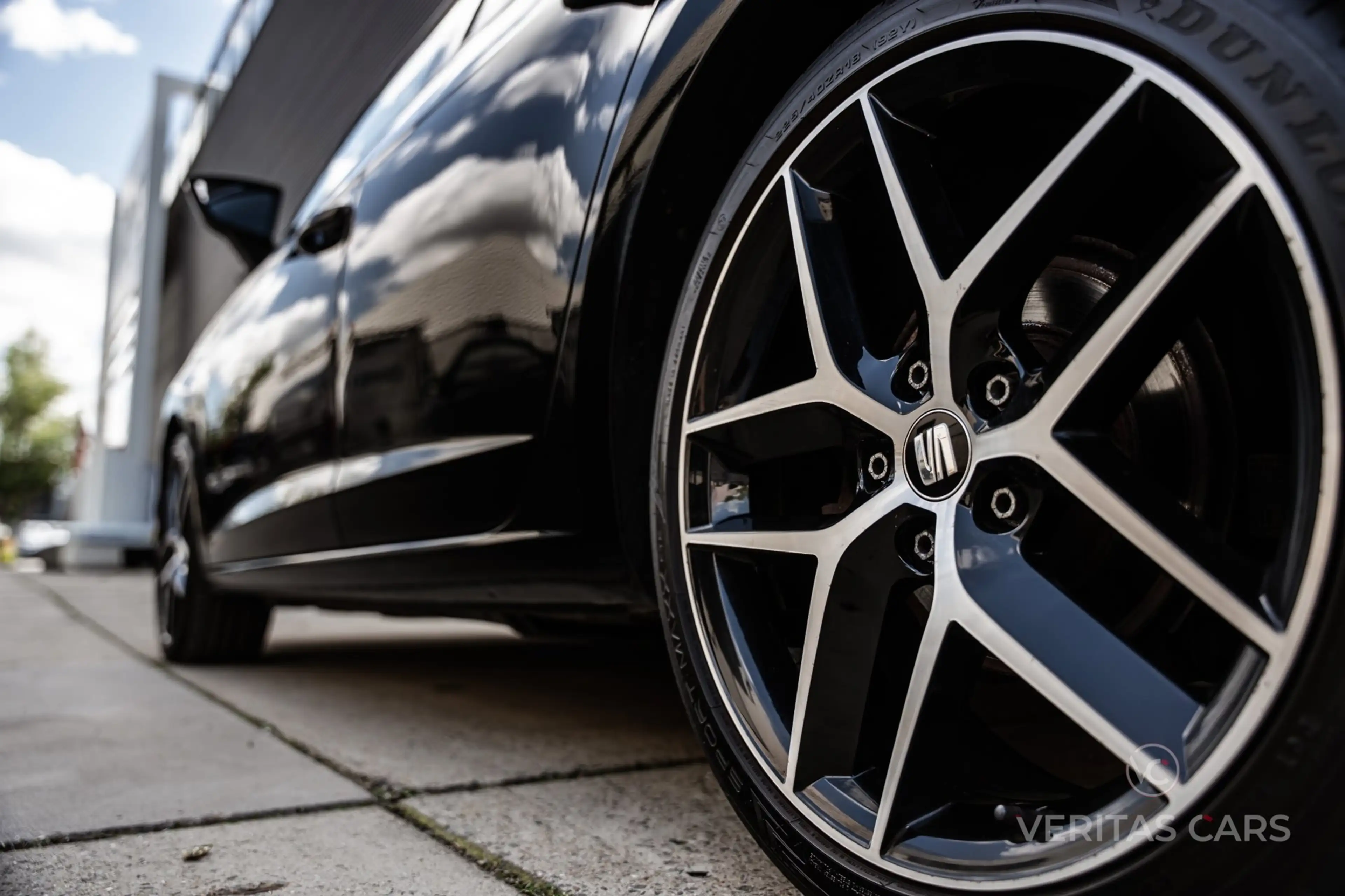 SEAT Leon ST 1.8 TSI FR 180PK|Pano|Beats|Camera|Drive Profil — photo 33
