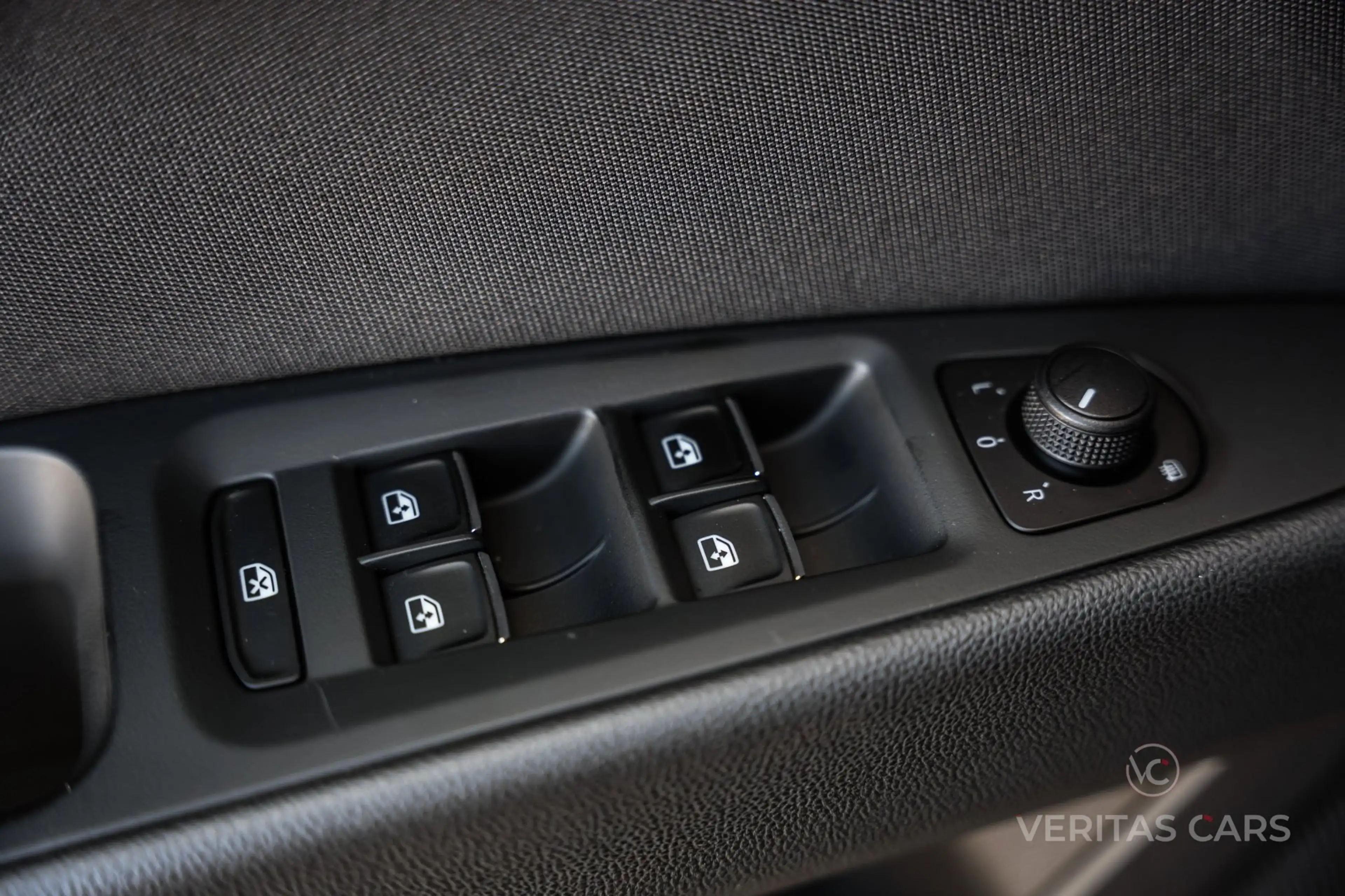 SEAT Leon ST 1.8 TSI FR 180PK|Pano|Beats|Camera|Drive Profil — photo 37