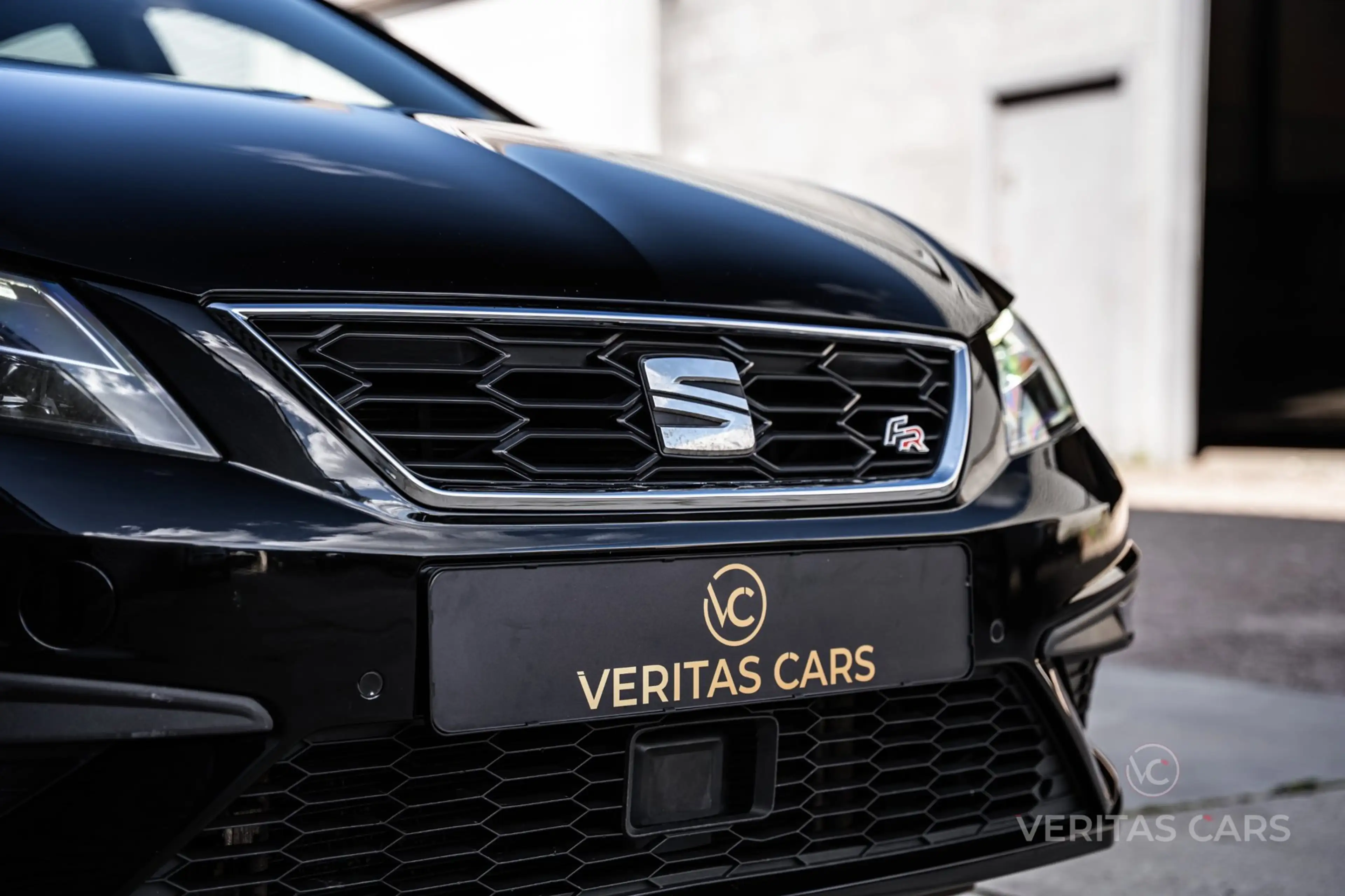 SEAT Leon ST 1.8 TSI FR 180PK|Pano|Beats|Camera|Drive Profil — photo 28