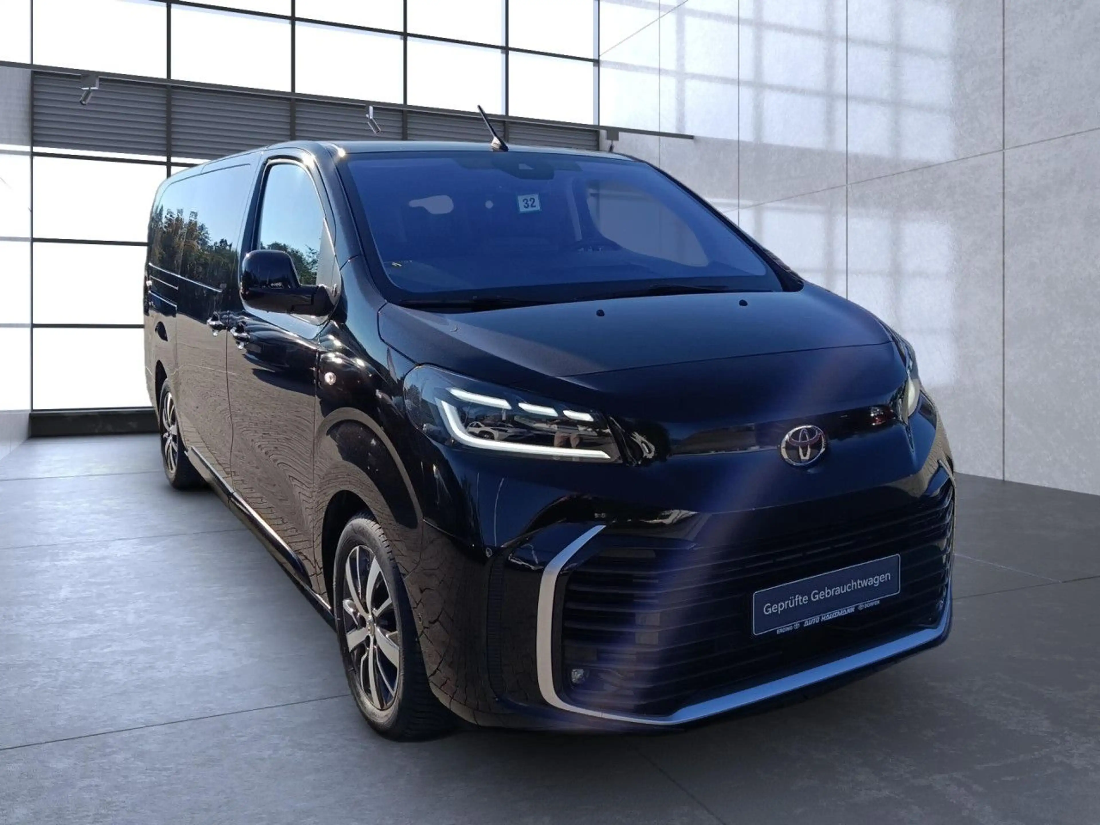 Toyota Proace Verso 2.0 D-4D L2 Team D 177PS Automatik — photo 7