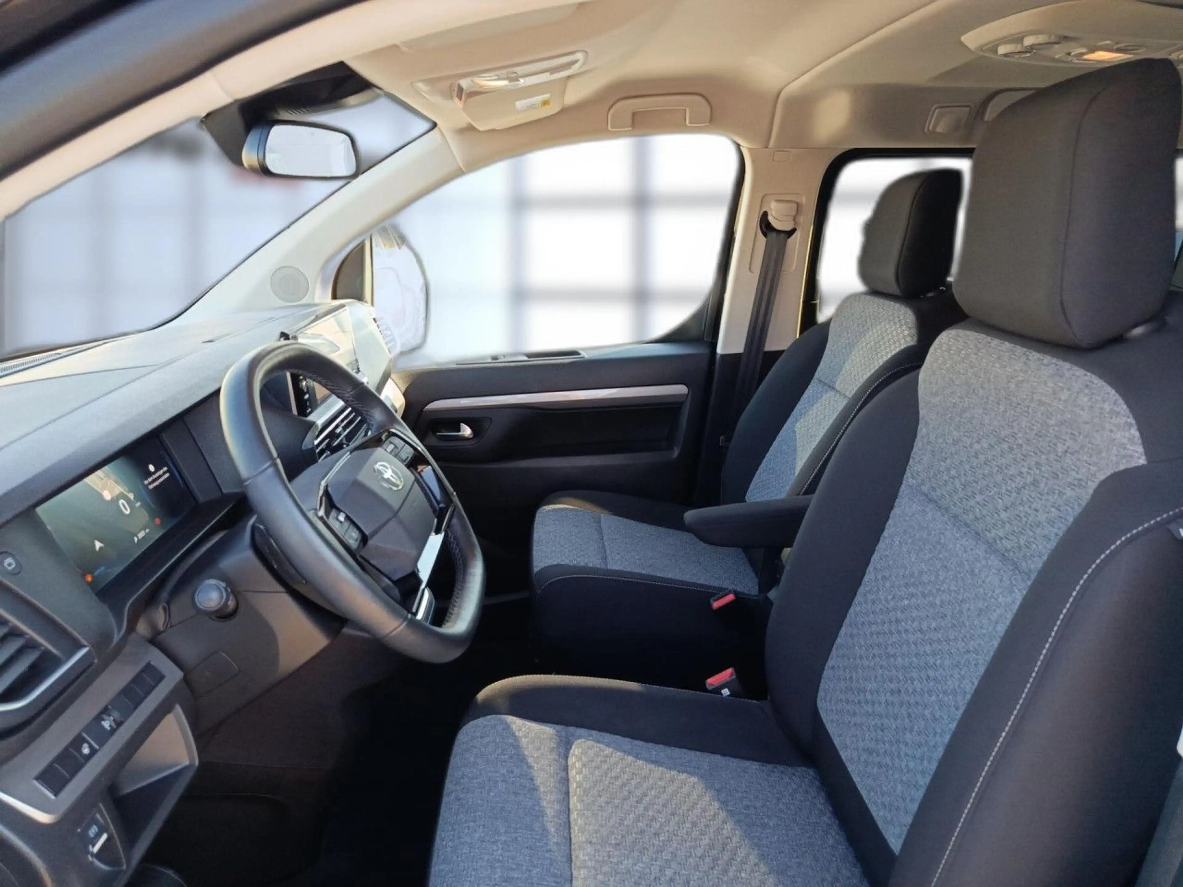 Toyota Proace Verso 2.0 D-4D L2 Team D 177PS Automatik — photo 10