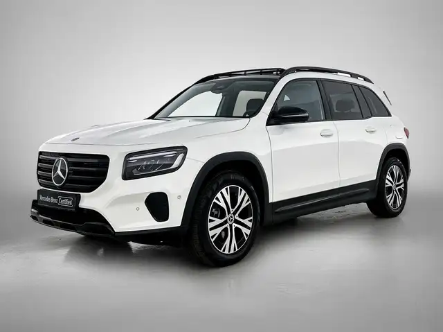 Mercedes-Benz GLB 220 4MATIC Luxury Line | Panoramisch Dak | Trekhaak |