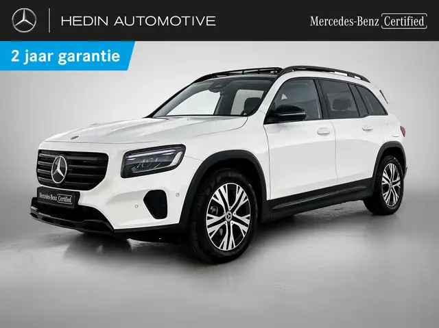 Mercedes-Benz GLB 220 4MATIC Luxury Line | Panoramisch Dak | Trekhaak |