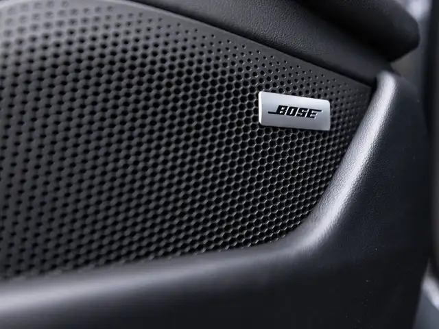 Porsche Taycan Turbo GT mit Weissach-Paket Ansicht 18