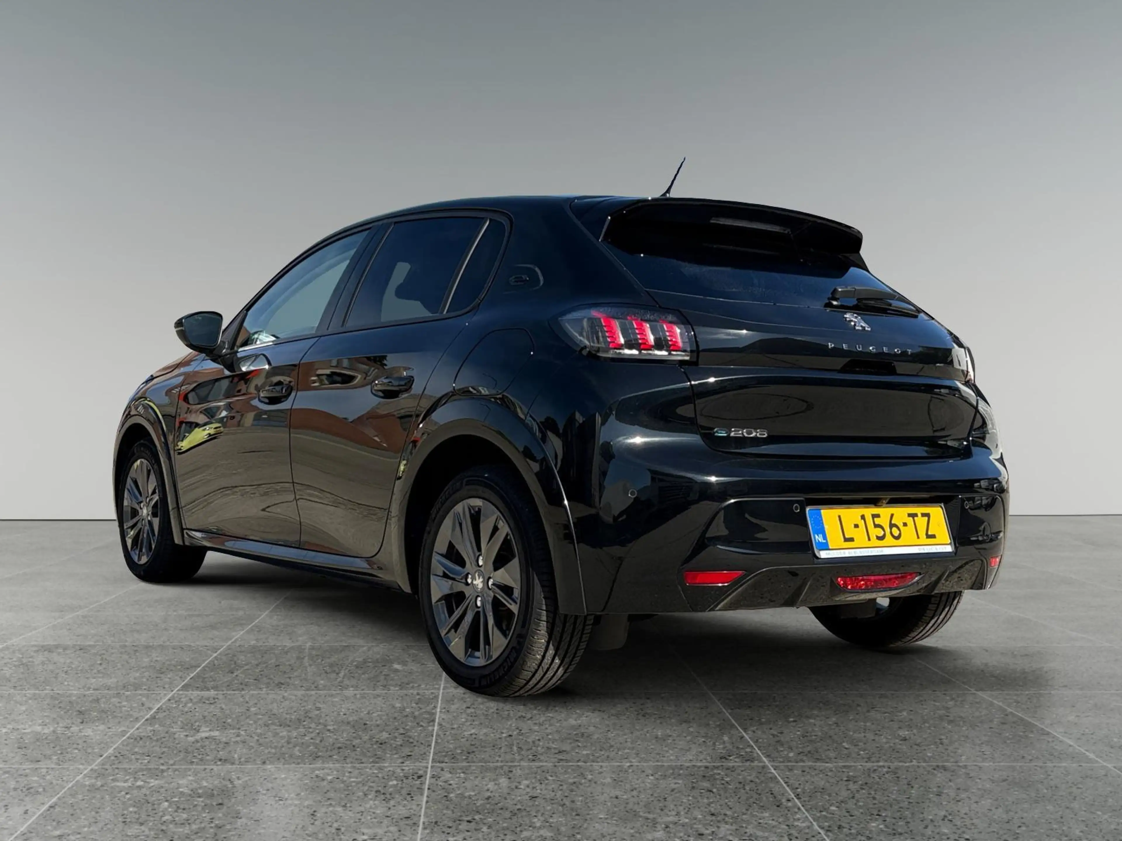 Peugeot e-208 Allure Pack EV 3-FASEN 50kWh 136pk KEYLESS ENTRY | — photo 3