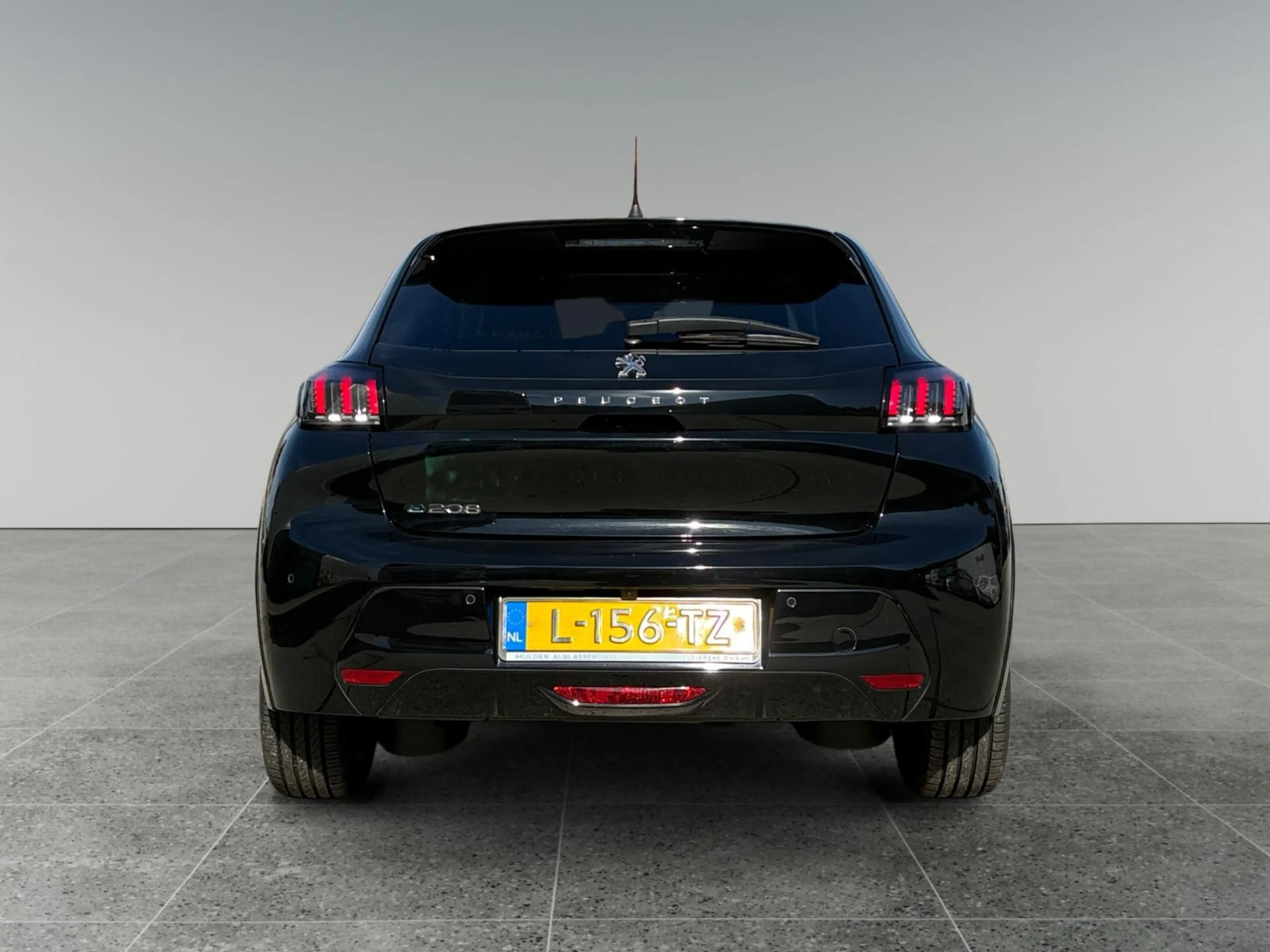 Peugeot e-208 Allure Pack EV 3-FASEN 50kWh 136pk KEYLESS ENTRY | — photo 4