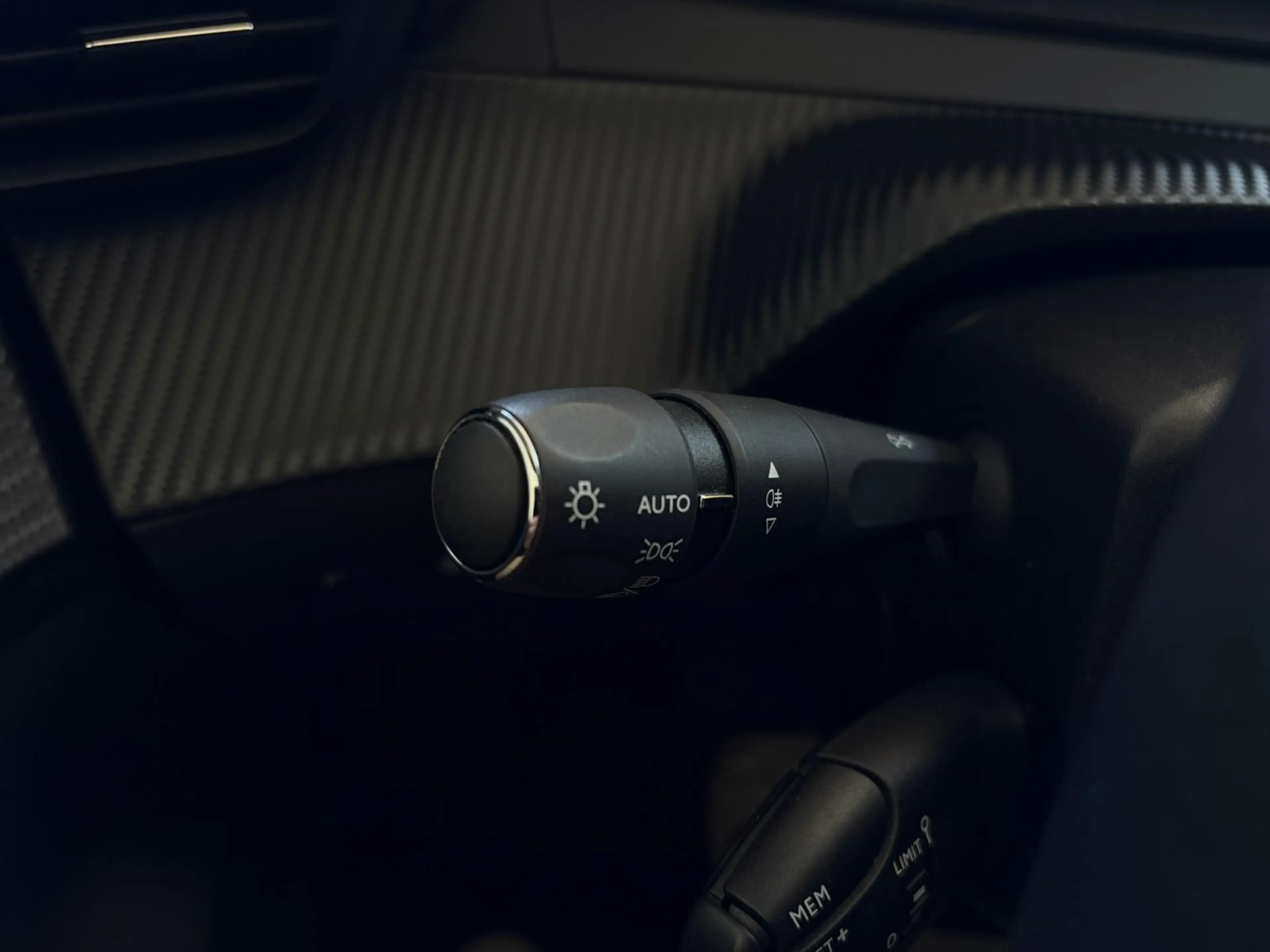 Peugeot e-208 Allure Pack EV 3-FASEN 50kWh 136pk KEYLESS ENTRY | — photo 14