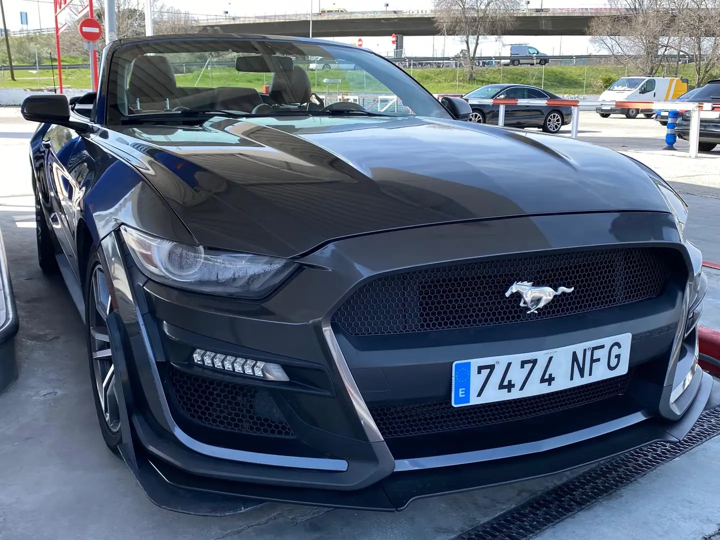 Ford Mustang Mustang Convertible 2.3 EcoBoost Aut. Gris - 1