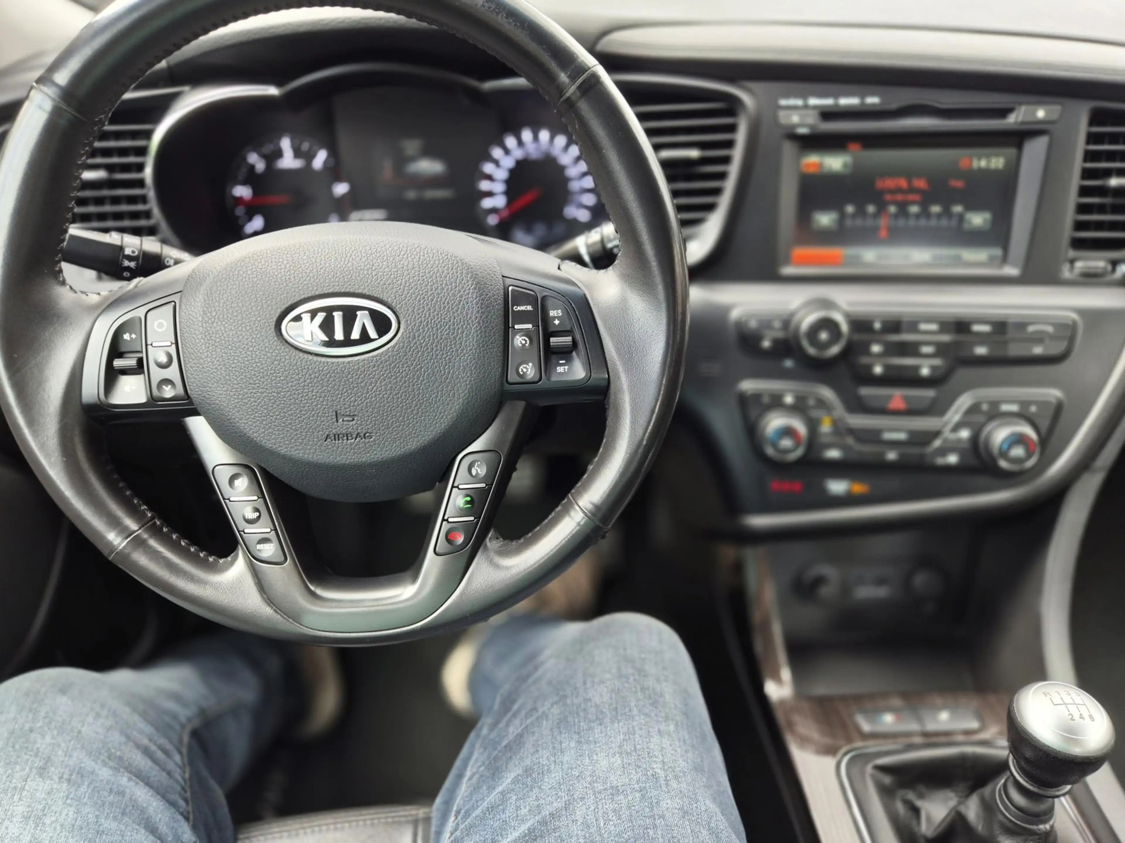 Kia Optima 1.7 CRDi Super Pack Navi Clima Cruise Leder — photo 19
