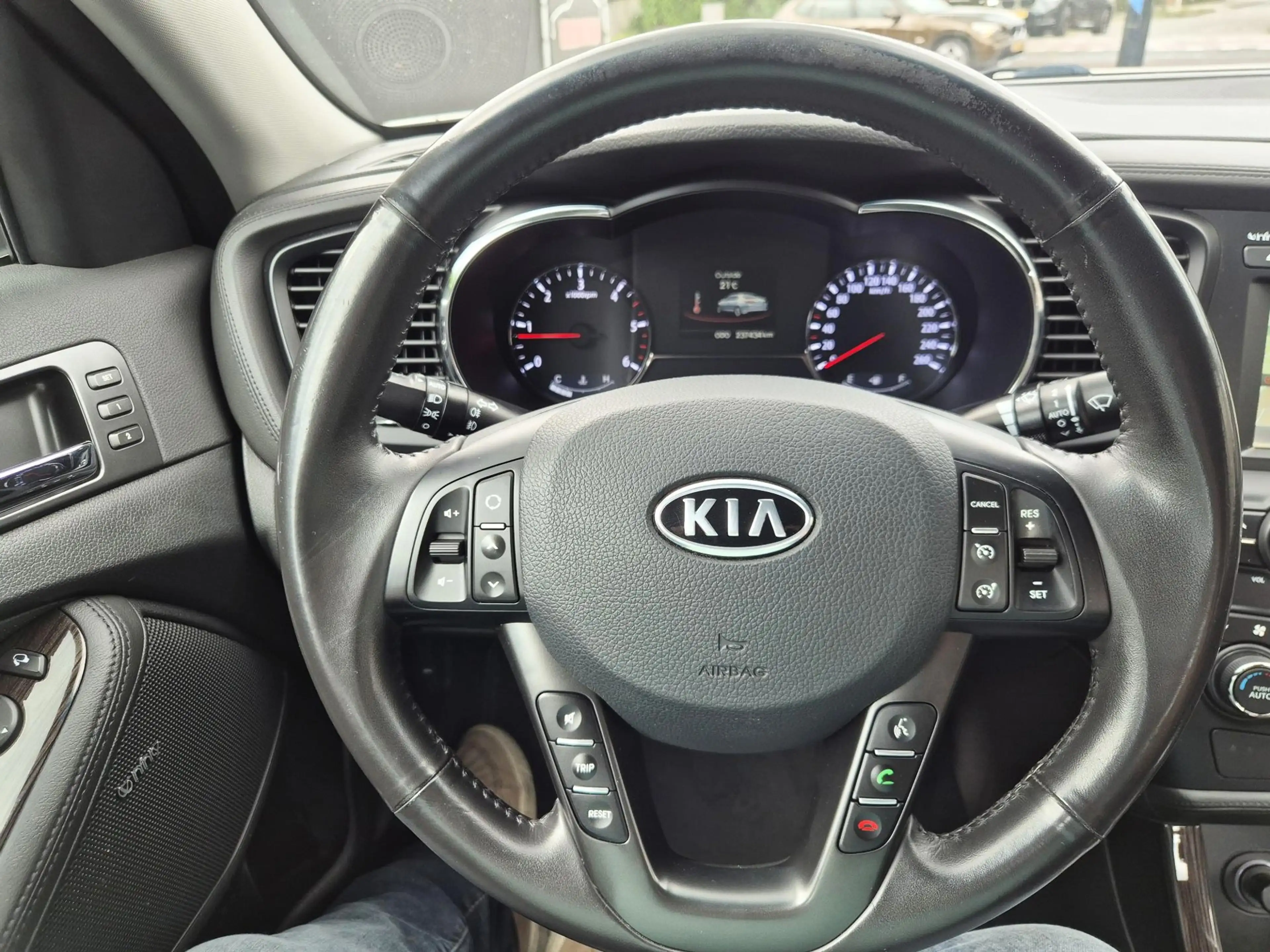 Kia Optima 1.7 CRDi Super Pack Navi Clima Cruise Leder — photo 25