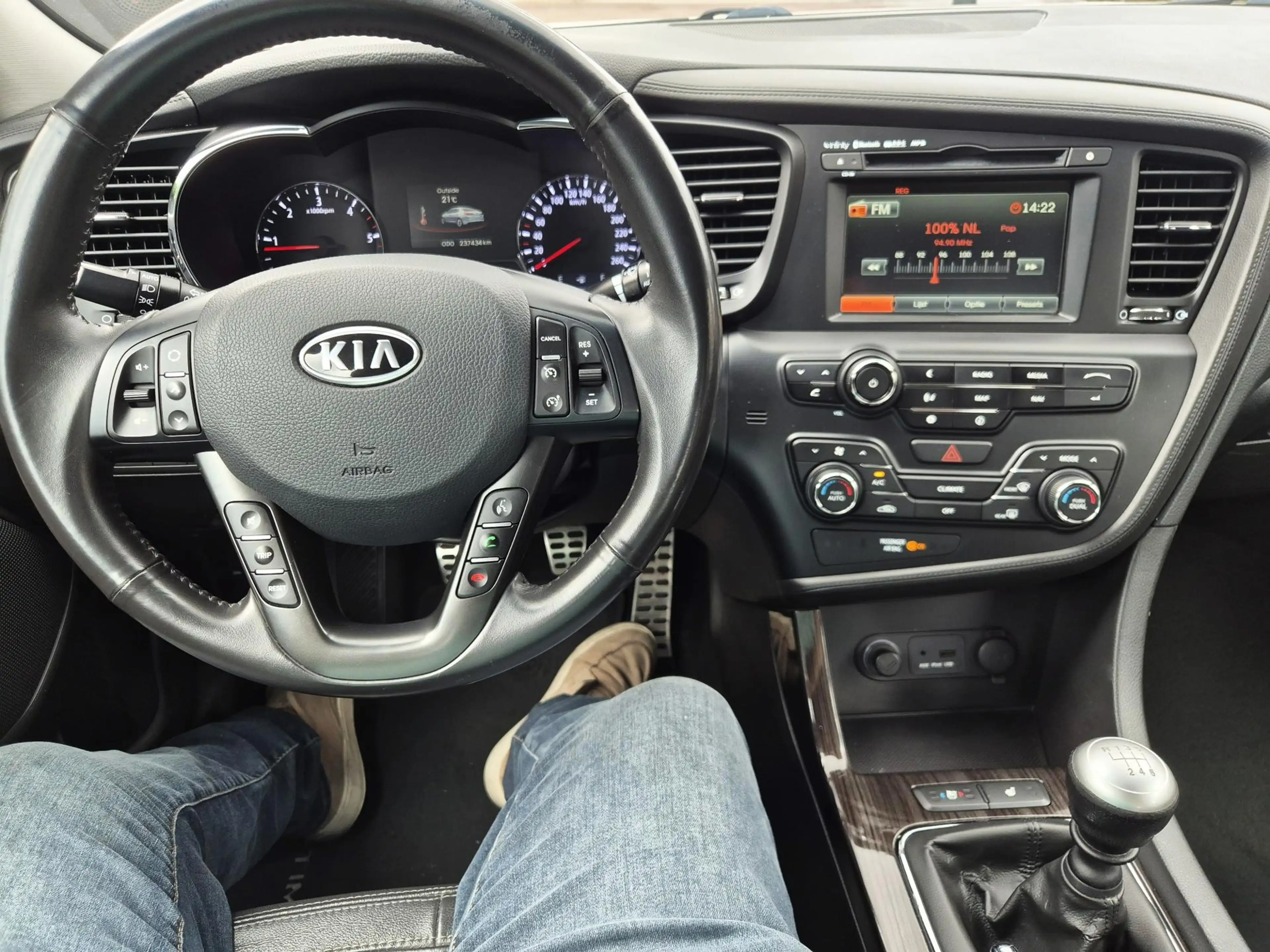 Kia Optima 1.7 CRDi Super Pack Navi Clima Cruise Leder — photo 21