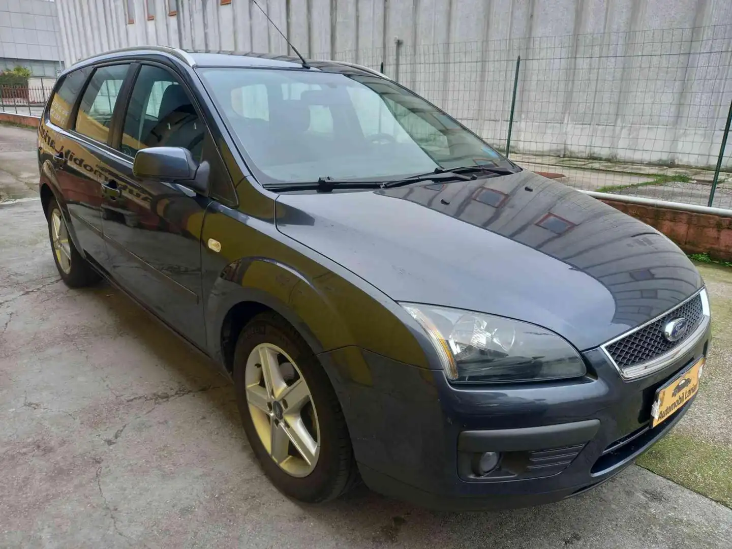 Ford Focus 1.6 TDCi (90CV) S.W.  NEOPATENTATI Grigio - 2
