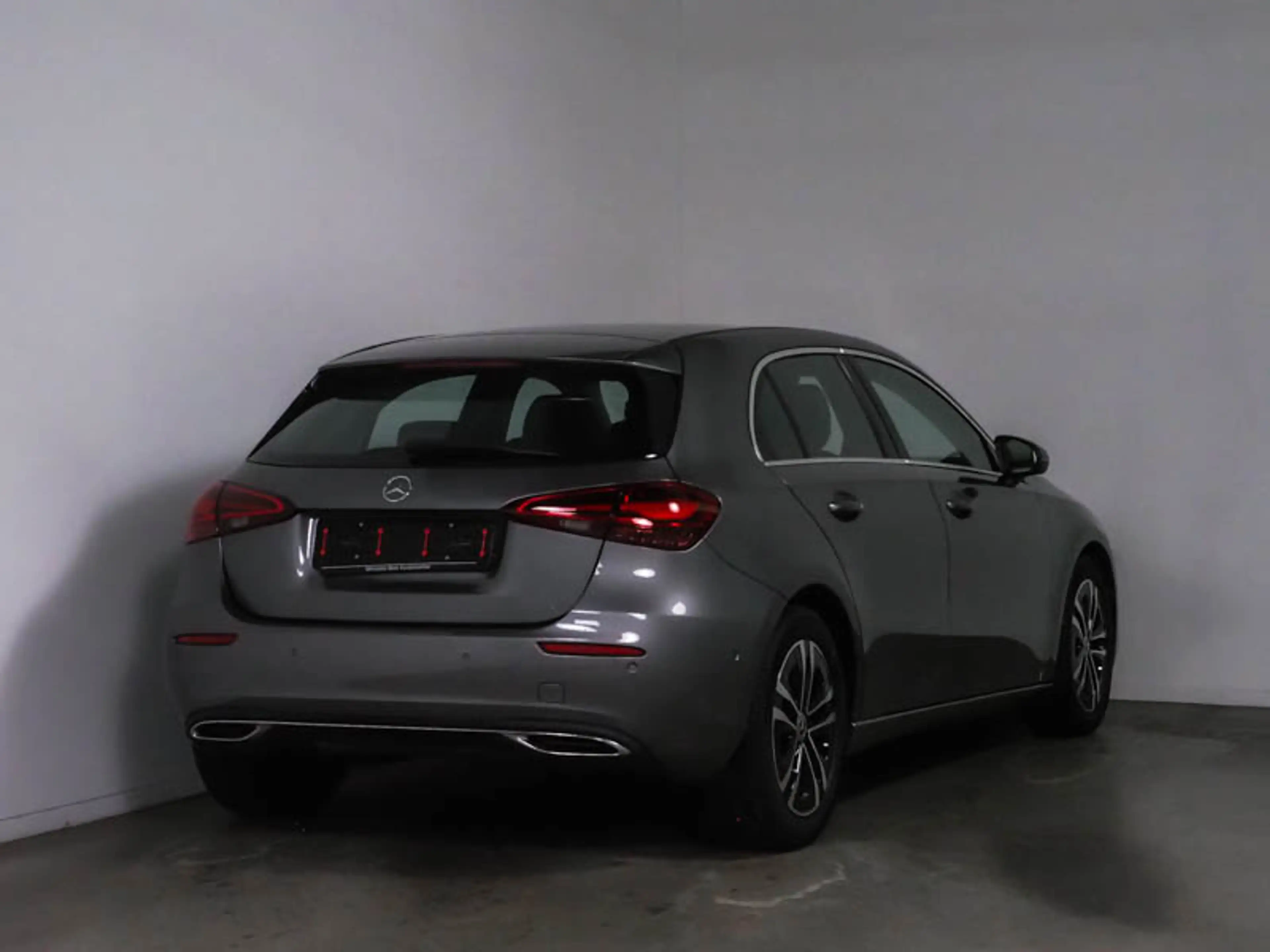 Mercedes-Benz A 180 Progressive/LED/Cam/Stdhz/Fahrassist/Sound — photo 3