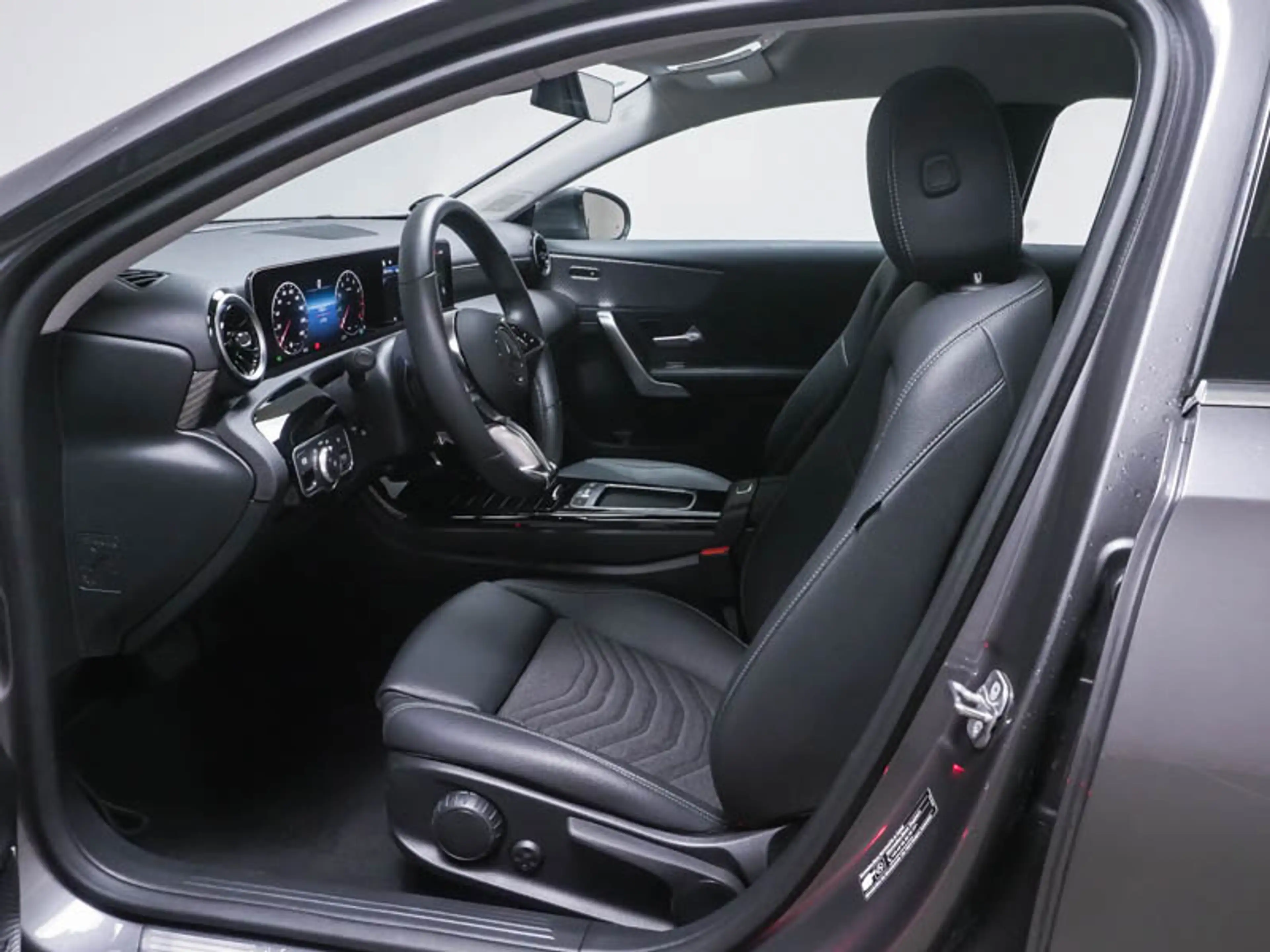 Mercedes-Benz A 180 Progressive/LED/Cam/Stdhz/Fahrassist/Sound — photo 9