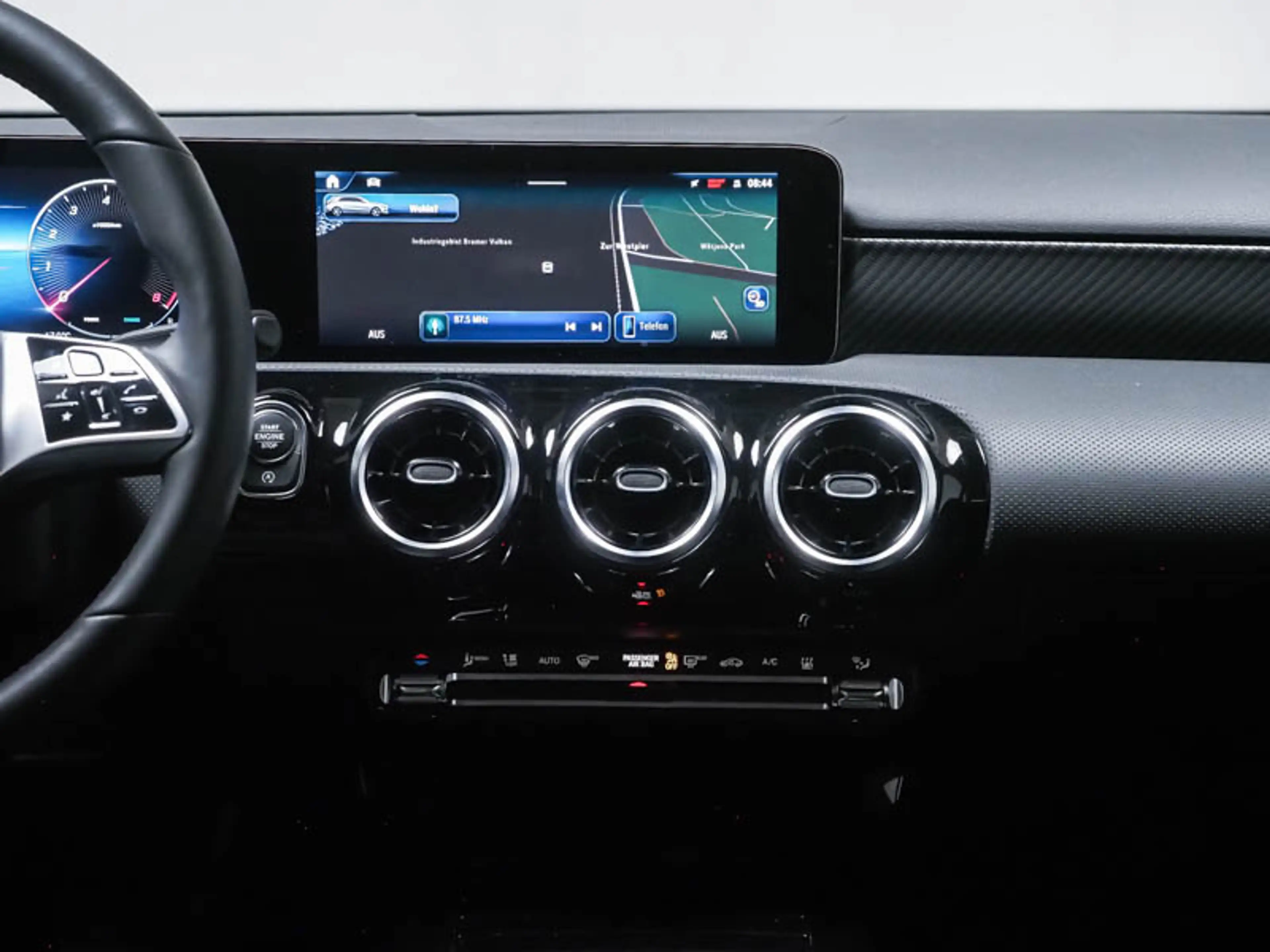 Mercedes-Benz A 180 Progressive/LED/Cam/Stdhz/Fahrassist/Sound — photo 7