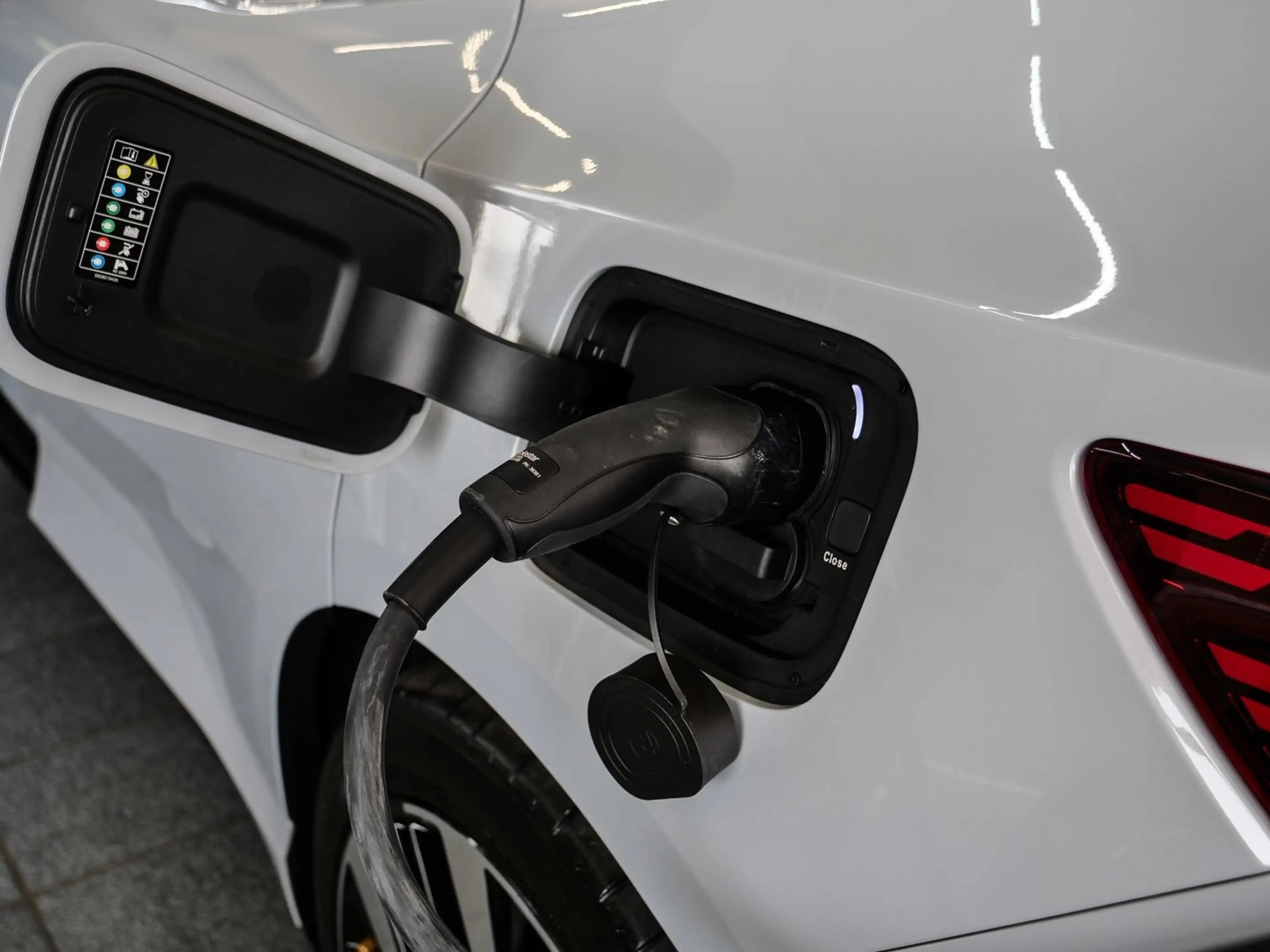 Polestar 4 Polestar 4 Dual Motor 100kWh Performance Plus — photo 15