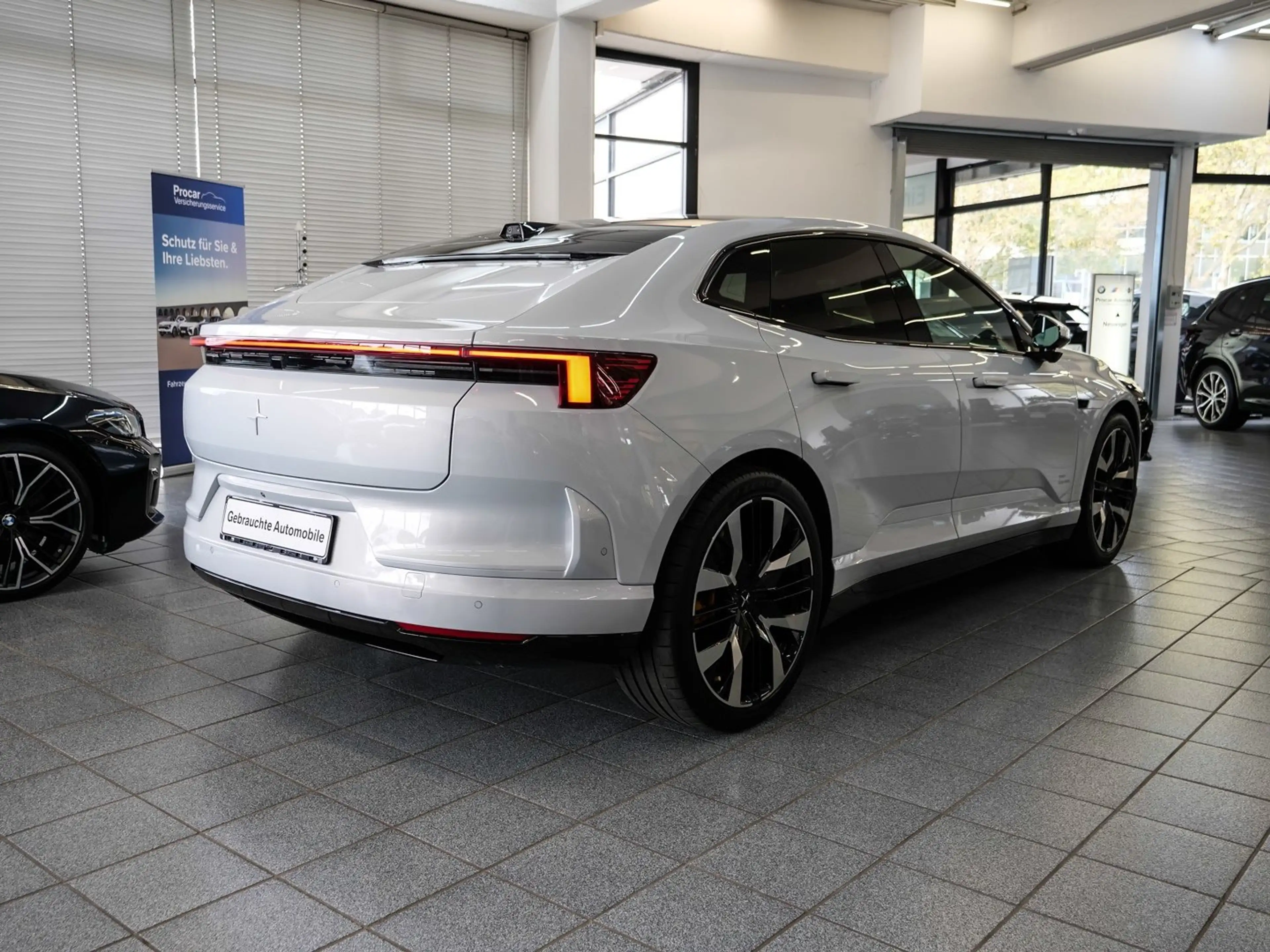 Polestar 4 Polestar 4 Dual Motor 100kWh Performance Plus — photo 2