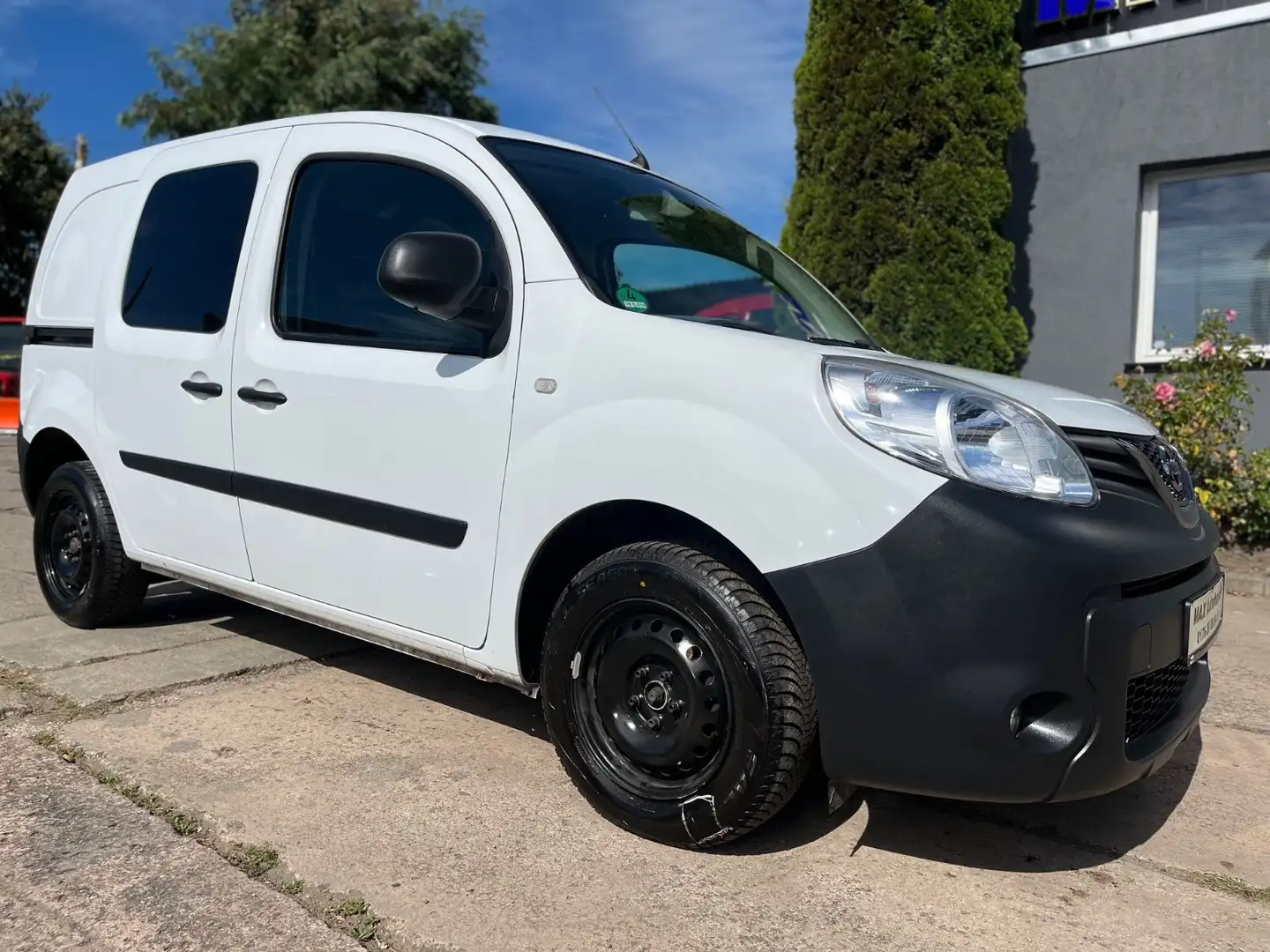 Nissan NV250 Weiß - 2