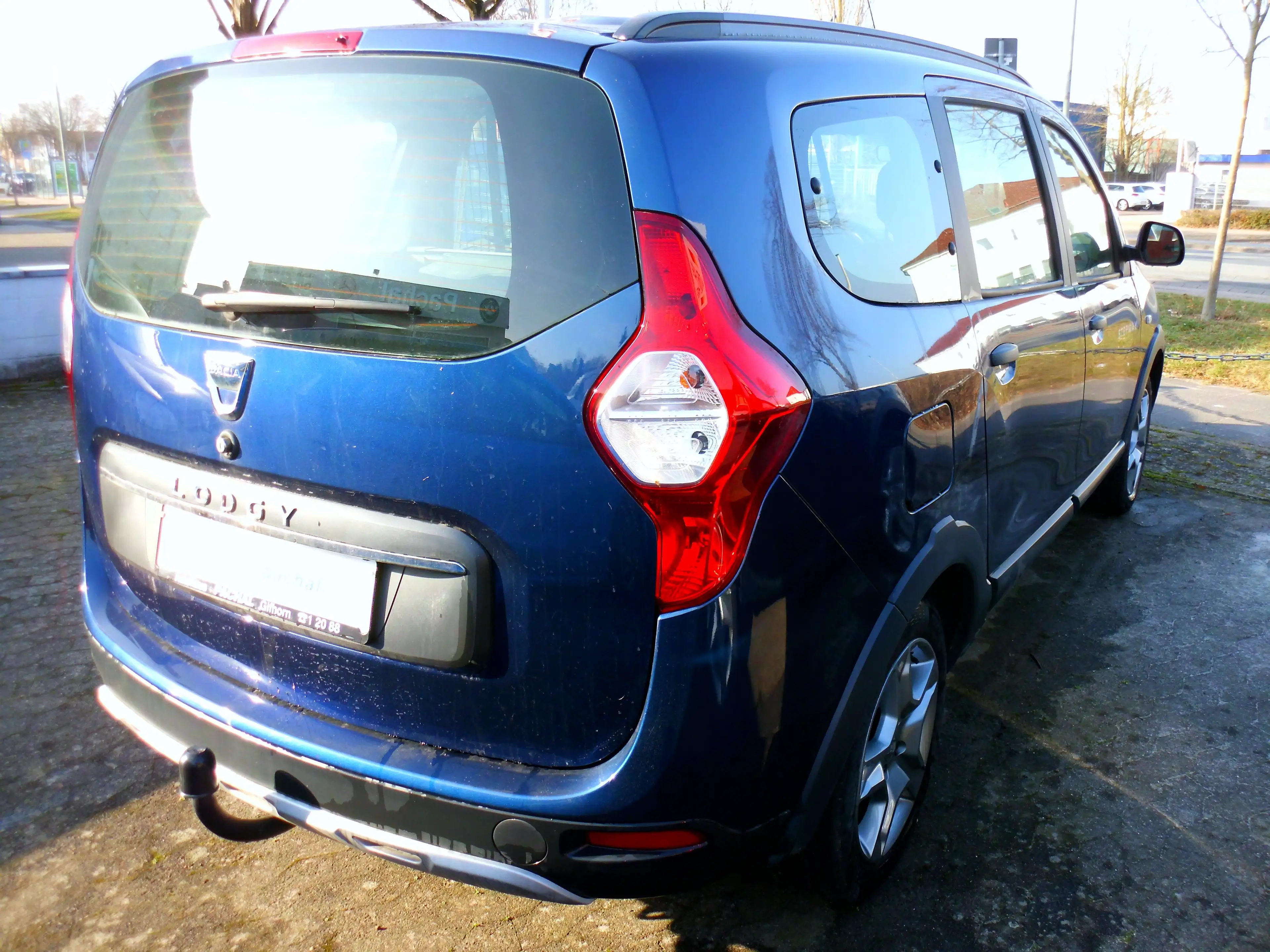 Dacia Lodgy Lodgy TCe 115 Stepway+AHK+NAVI+Rückfahrkamera — photo 4