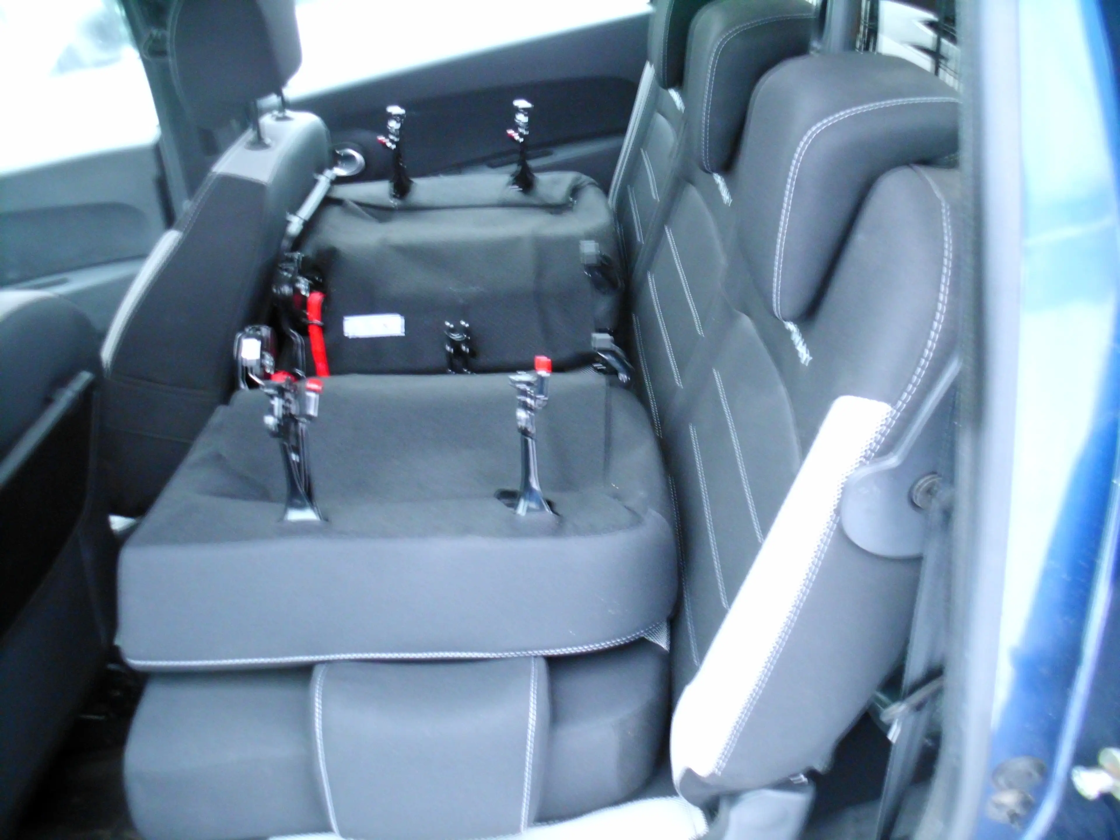 Dacia Lodgy Lodgy TCe 115 Stepway+AHK+NAVI+Rückfahrkamera — photo 5