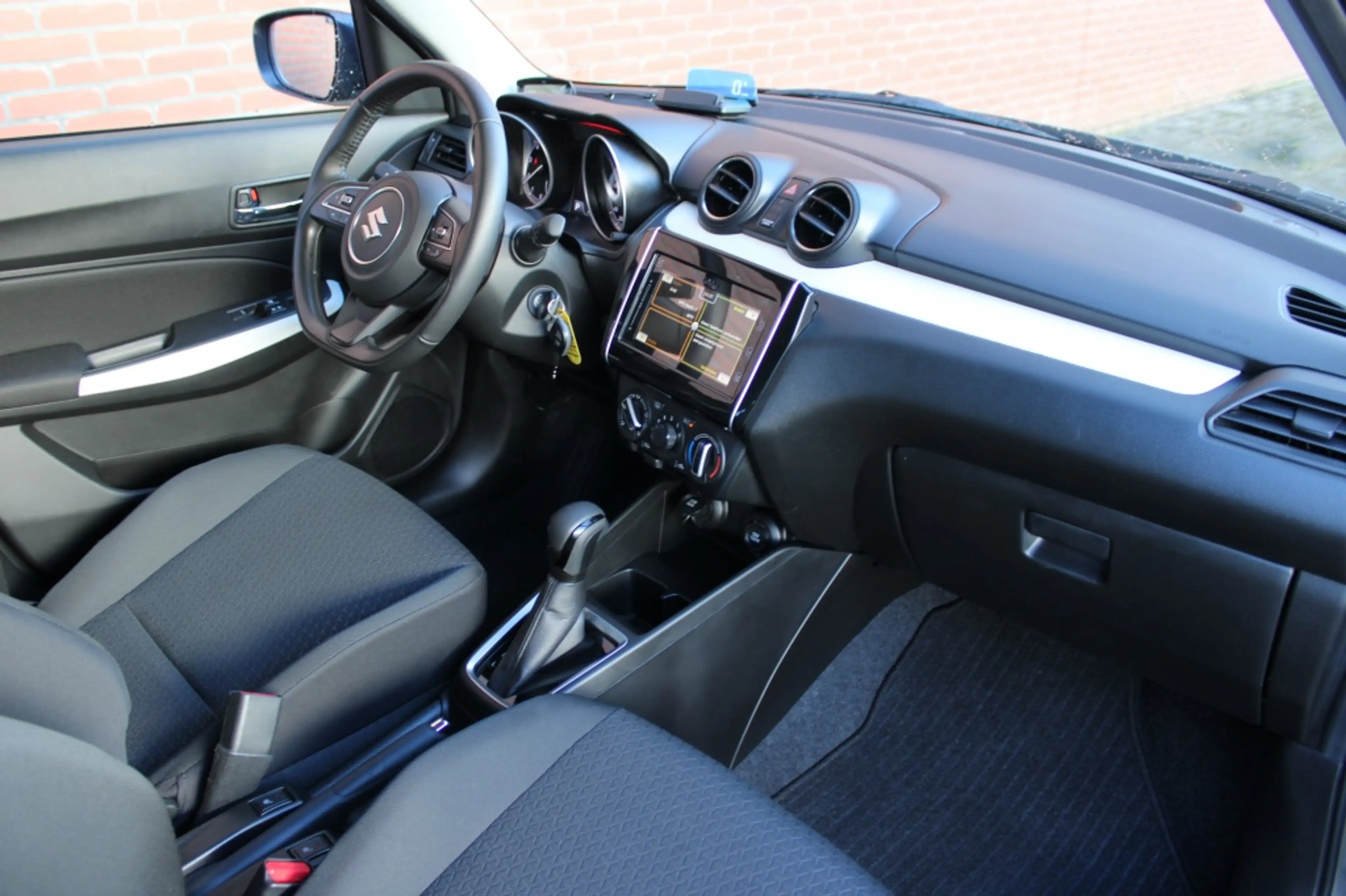 Suzuki Swift 1.2 Select Smart Hybrid Automaat — photo 6