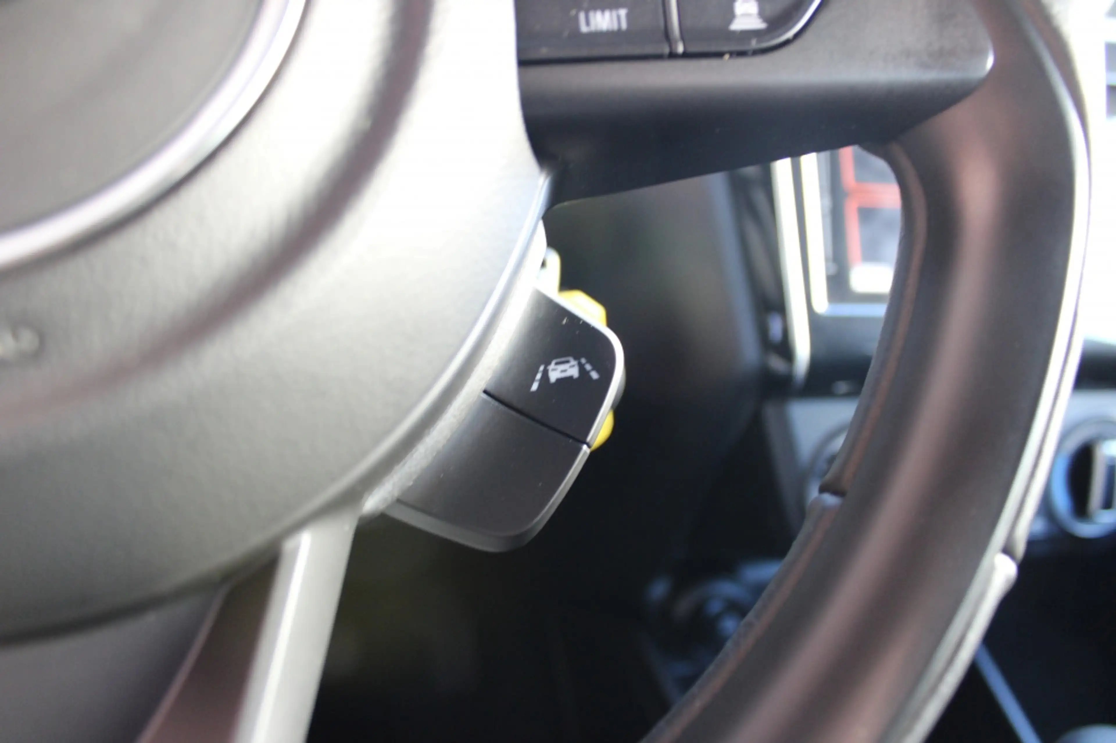 Suzuki Swift 1.2 Select Smart Hybrid Automaat — photo 24