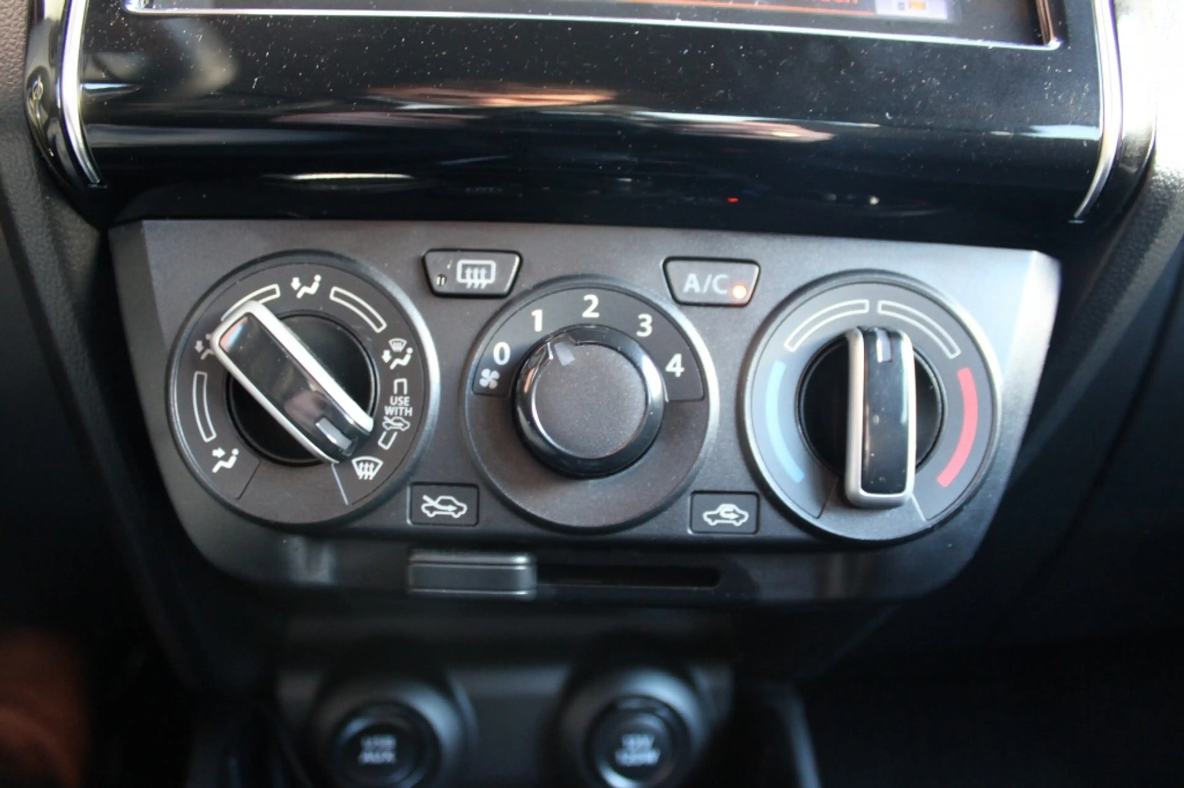 Suzuki Swift 1.2 Select Smart Hybrid Automaat — photo 19