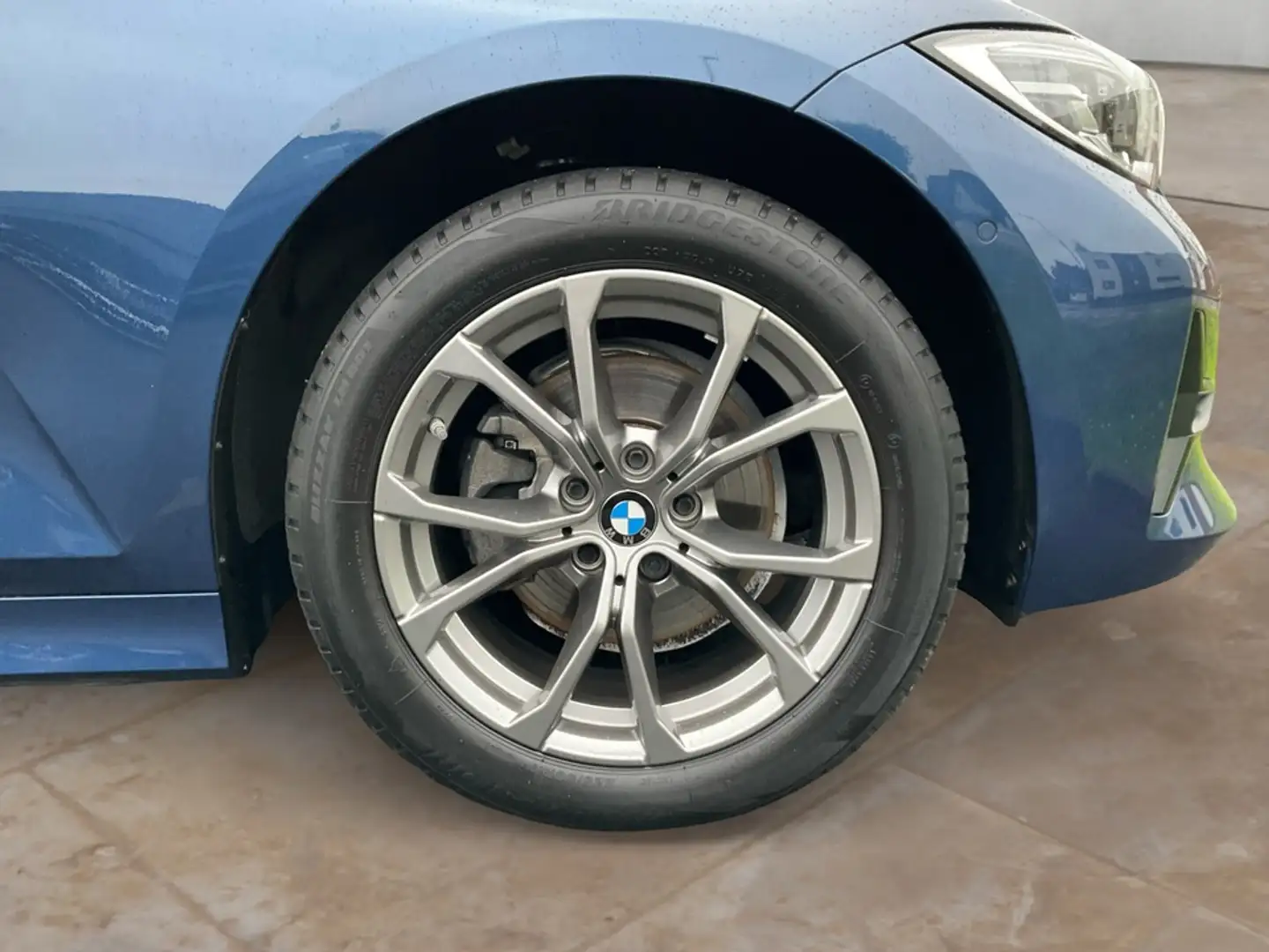 BMW 320 d xDrive Sport Line + 2Jahre-BPS.-GARANTIE Blau - 2