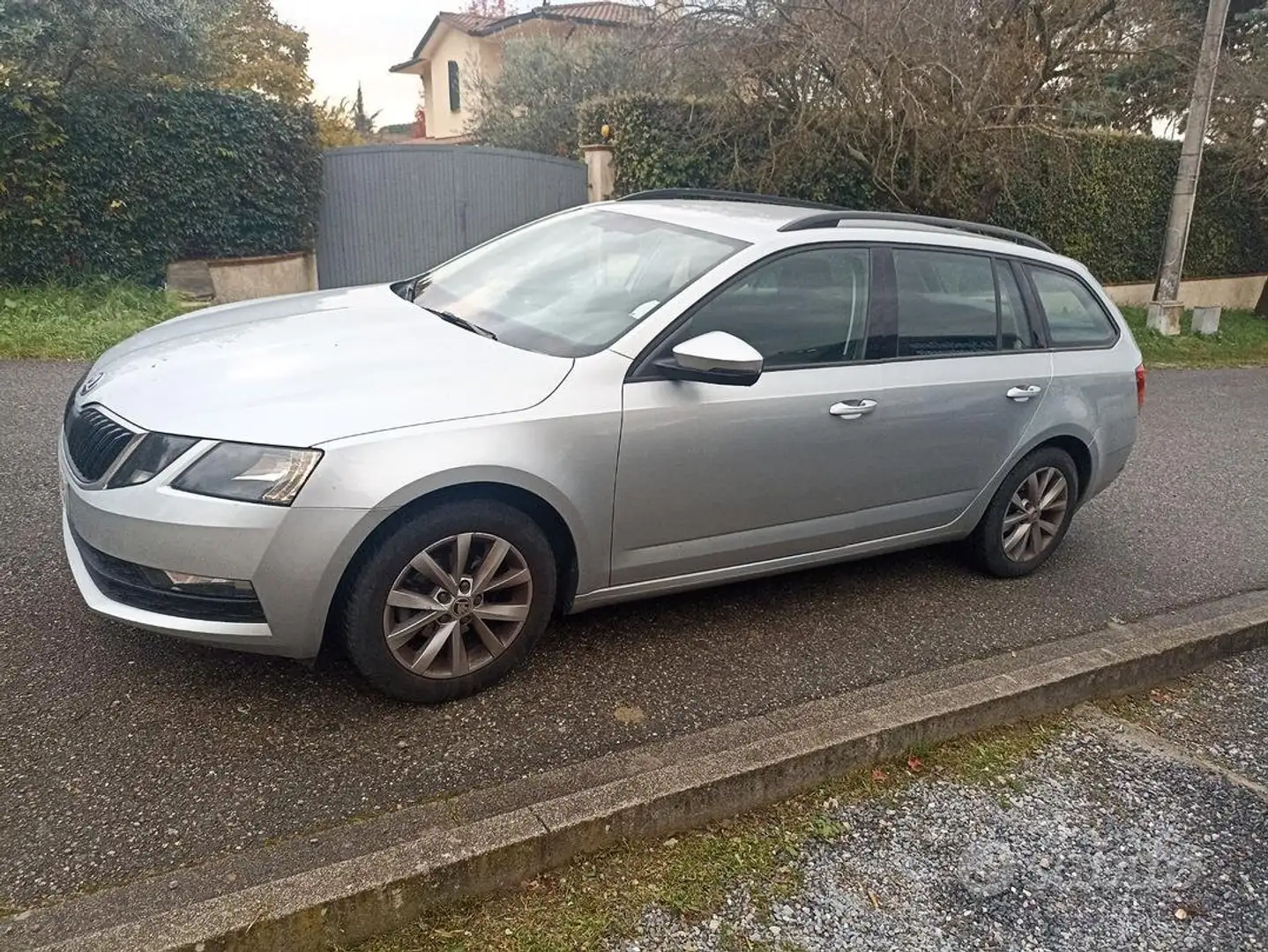 Skoda Octavia Octavia III 2017 Wagon 1.6 tdi Style 115cv dsg Argento - 2